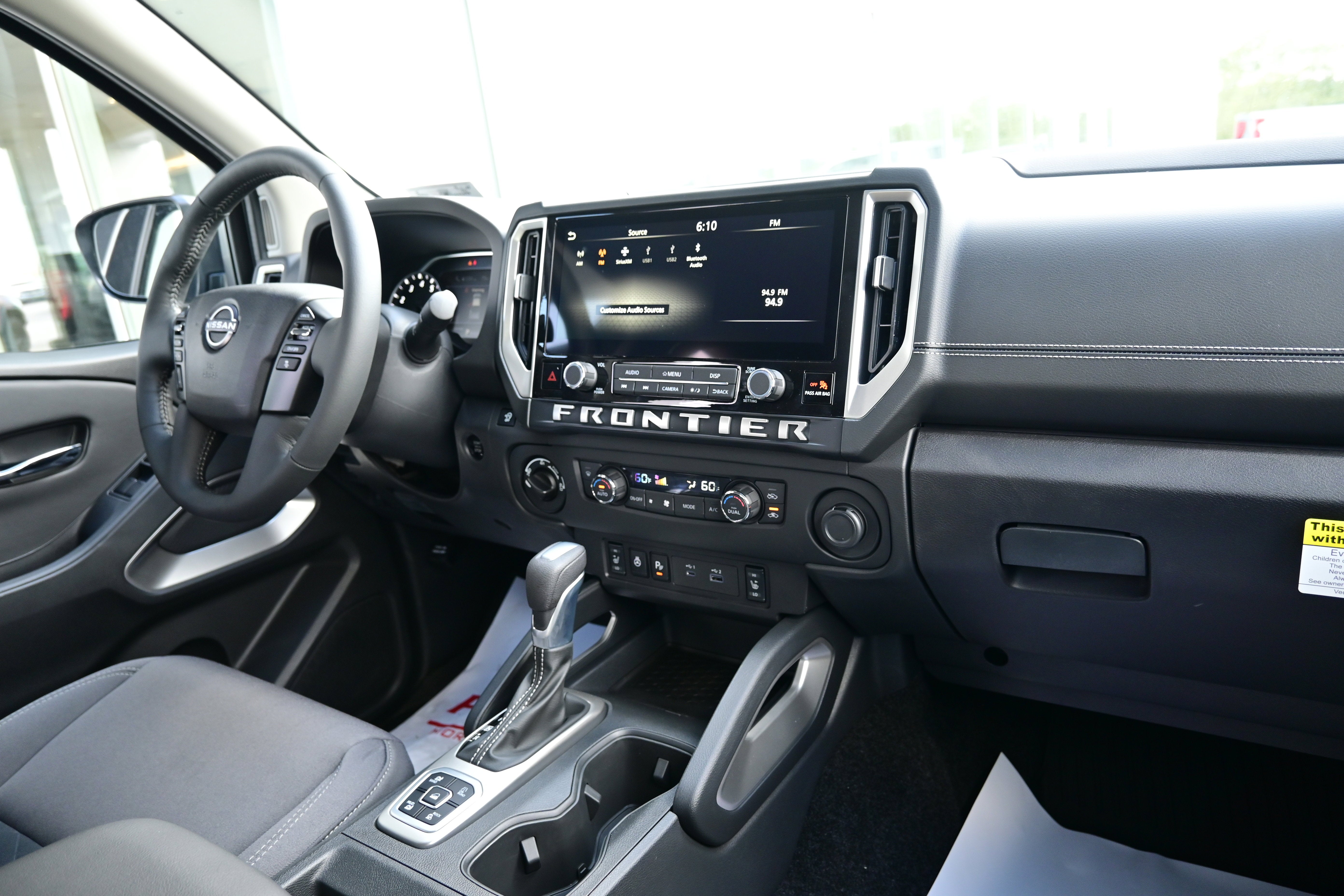 2026 Nissan Frontier Crew Cab SV