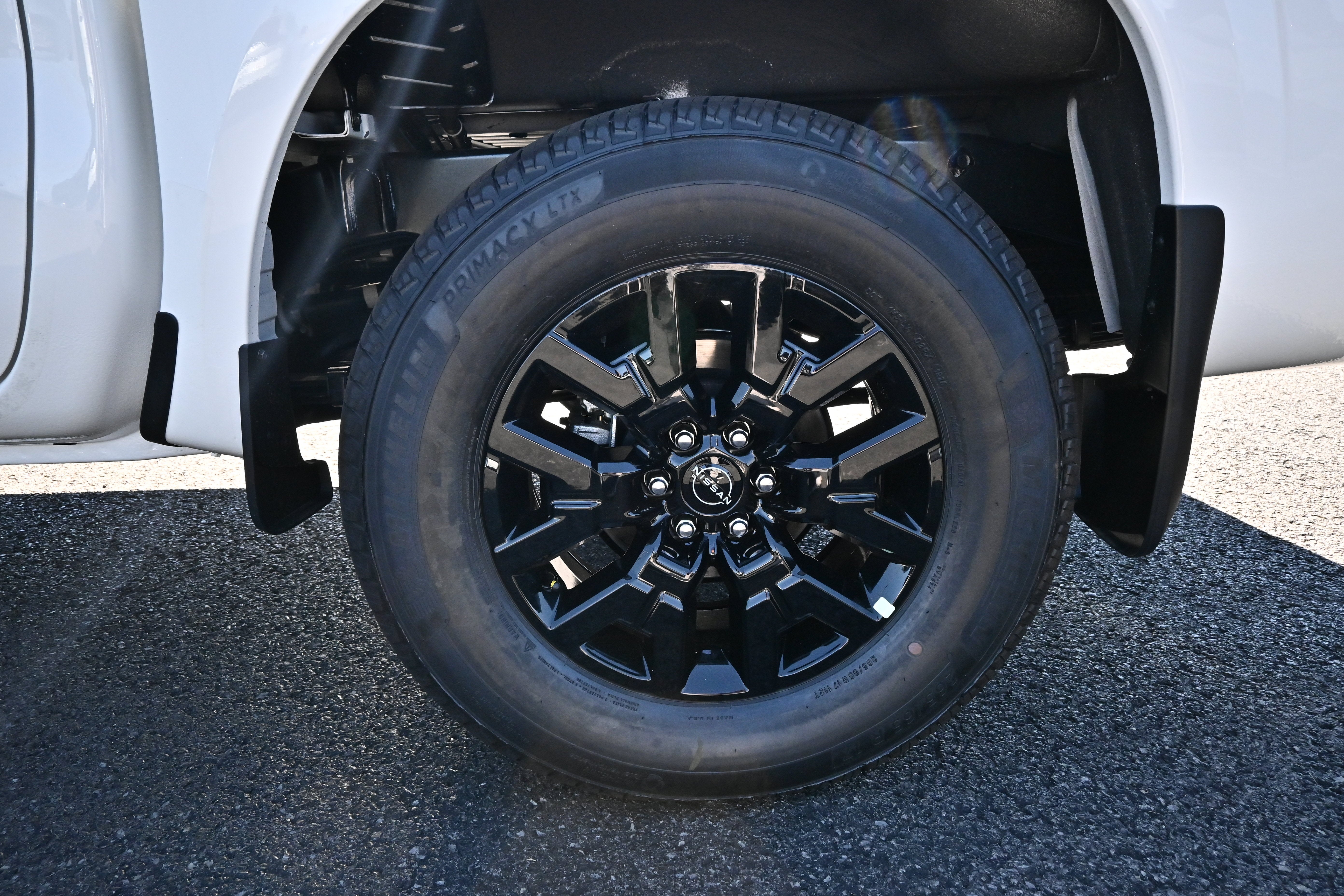 2027 Nissan Frontier Crew Cab SV
