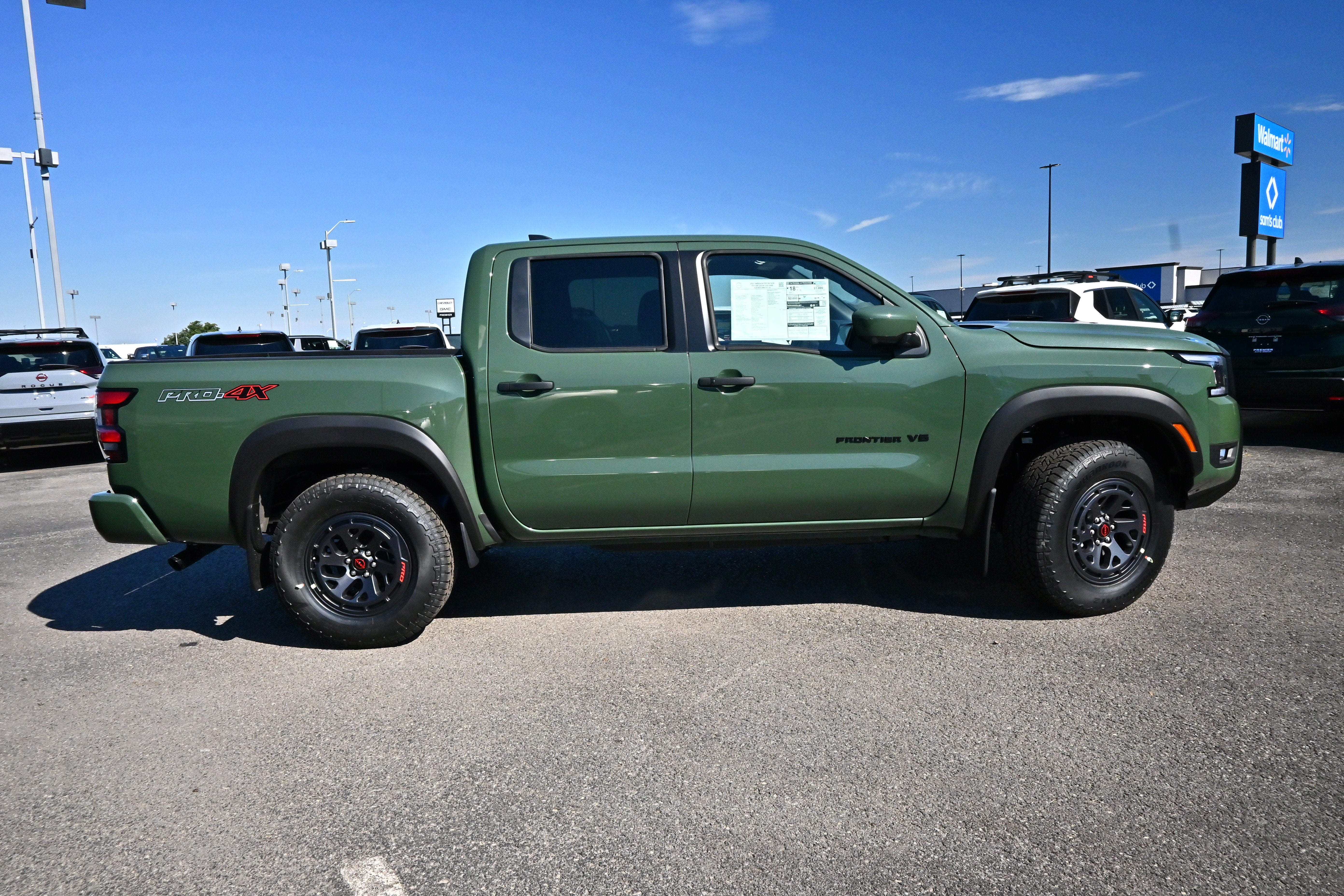 2027 Nissan Frontier Crew Cab PRO-4X®