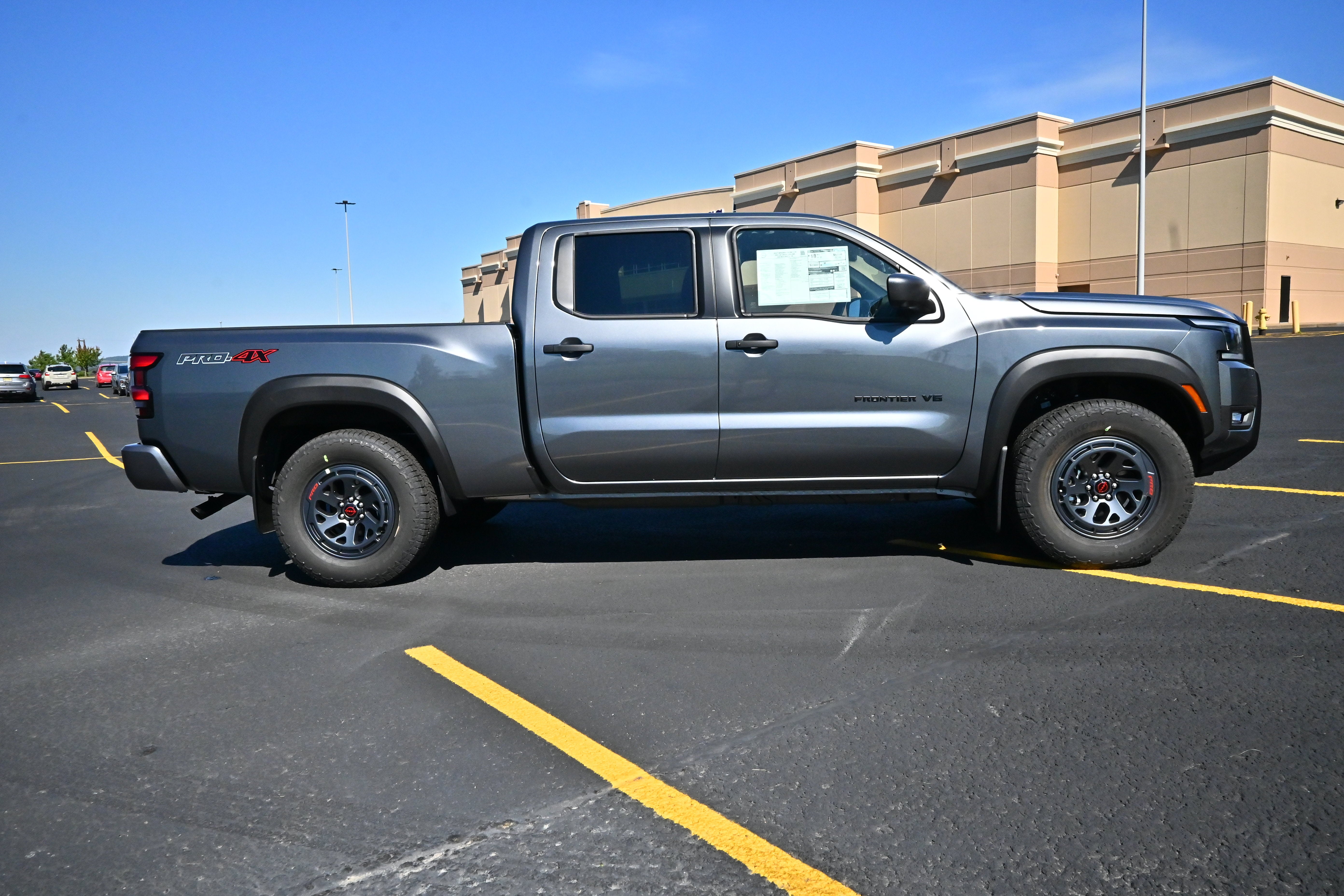 2027 Nissan Frontier Crew Cab PRO-4X® Long Bed