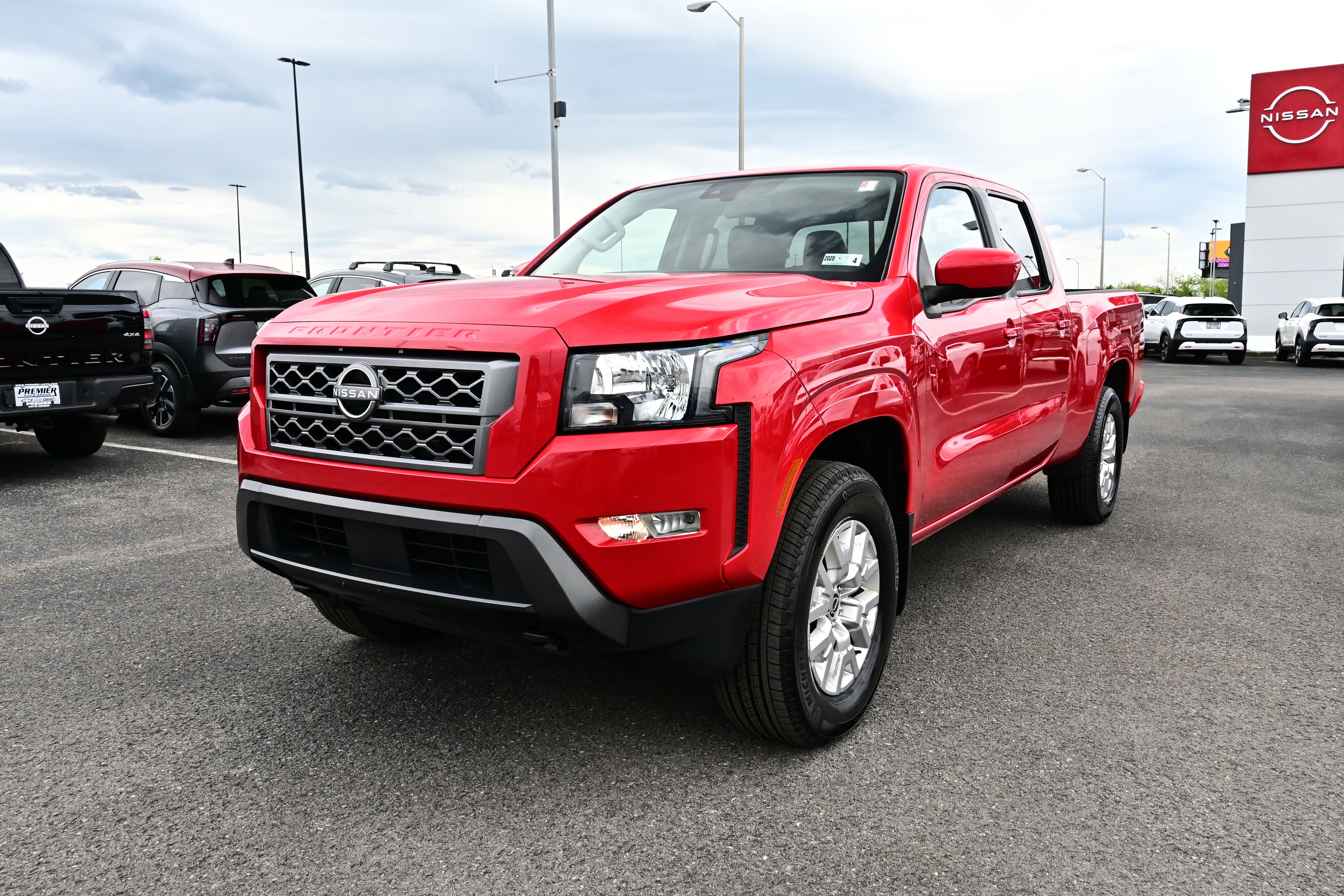 2022 Nissan Frontier Crew Cab Long Bed SV