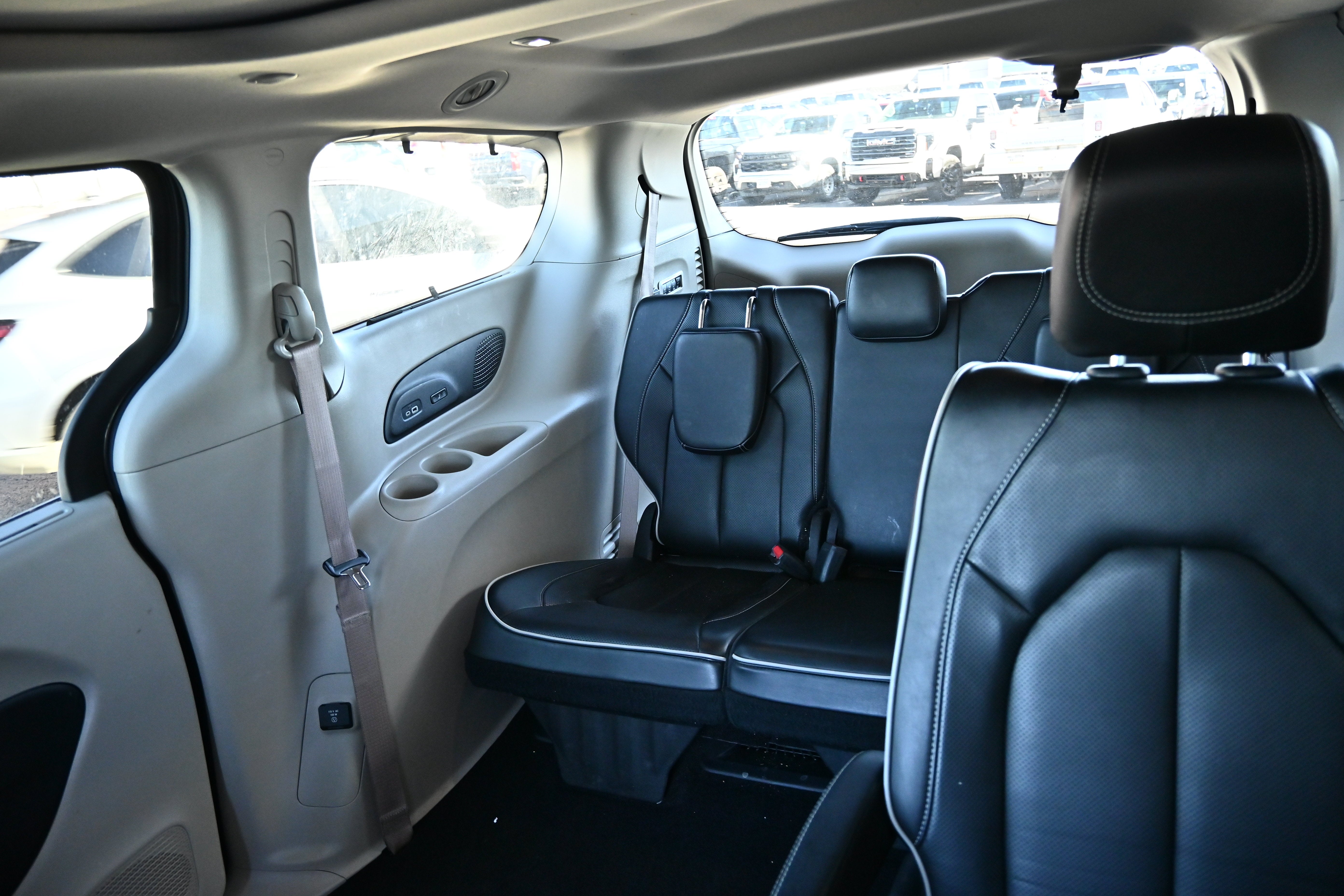 2022 Chrysler Pacifica Limited