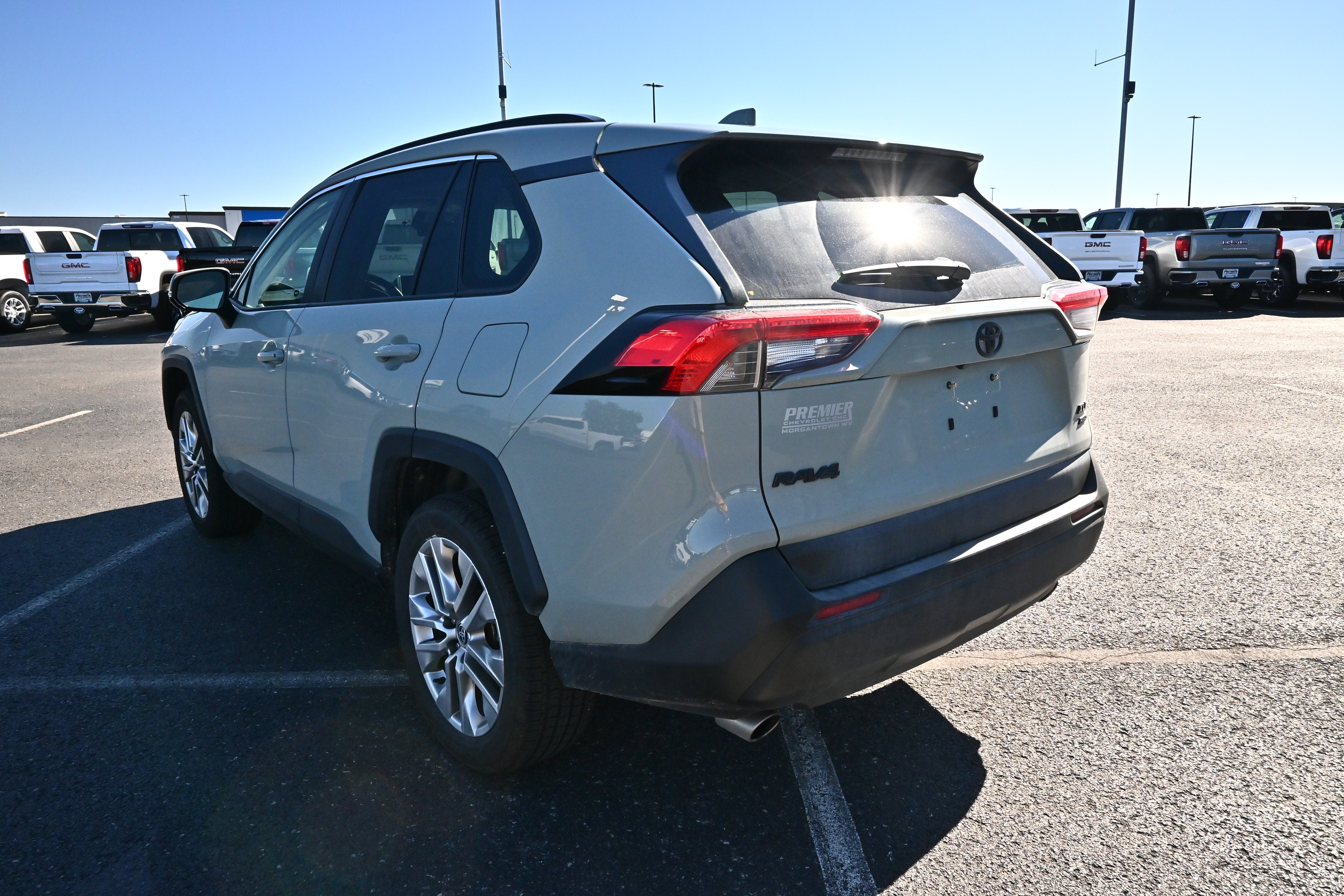 2023 Toyota RAV4 XLE Premium