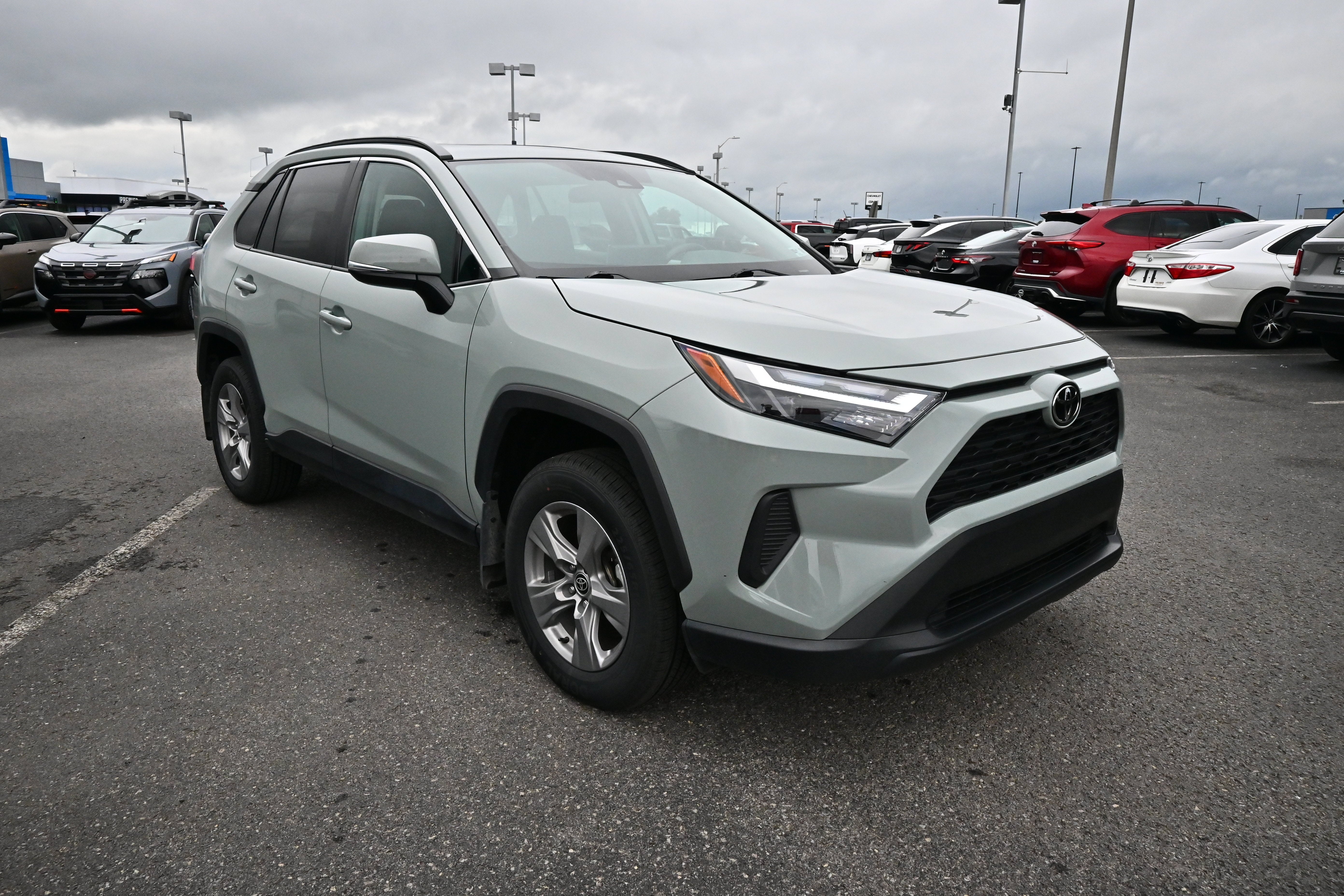 2022 Toyota RAV4 XLE
