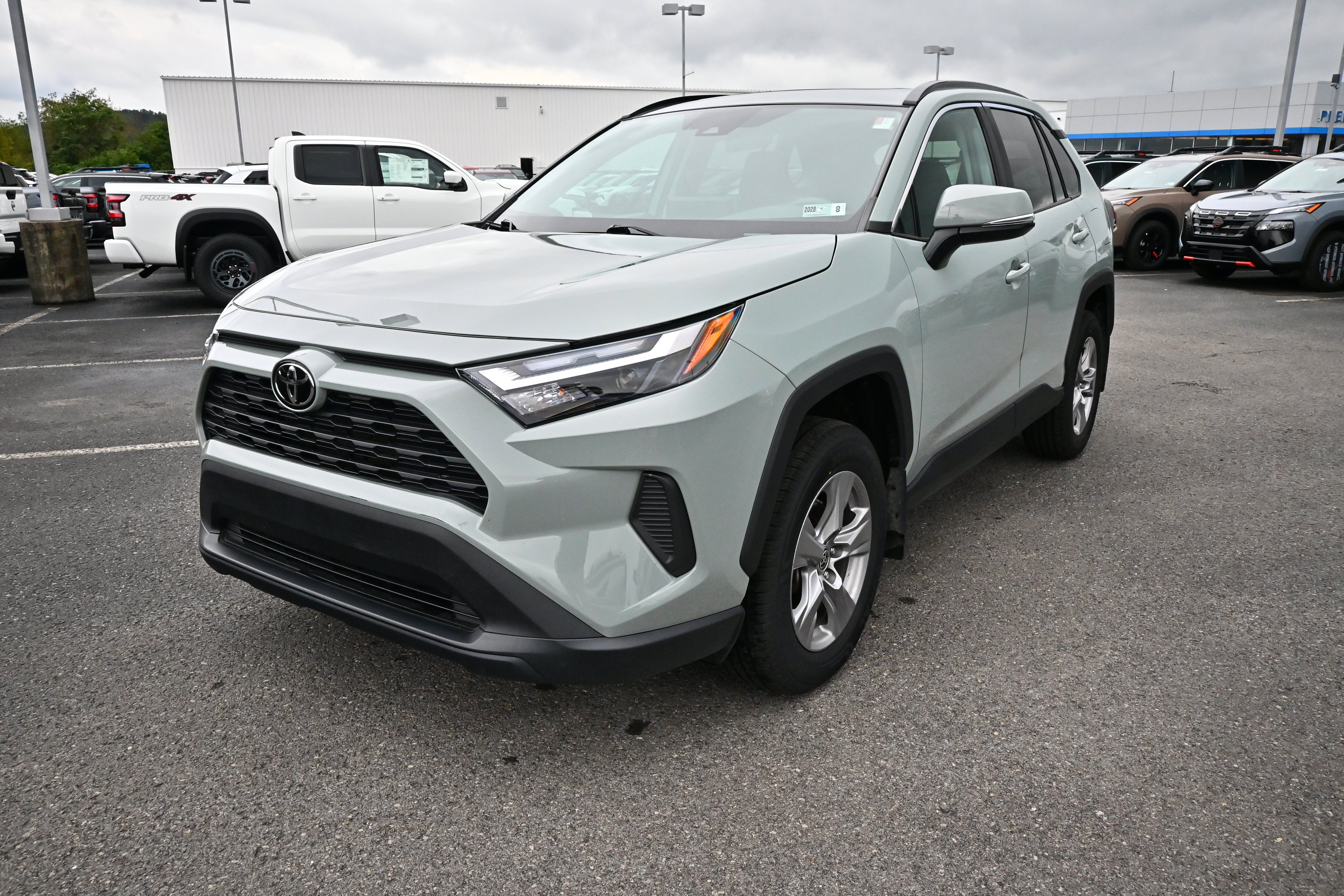 2022 Toyota RAV4 XLE