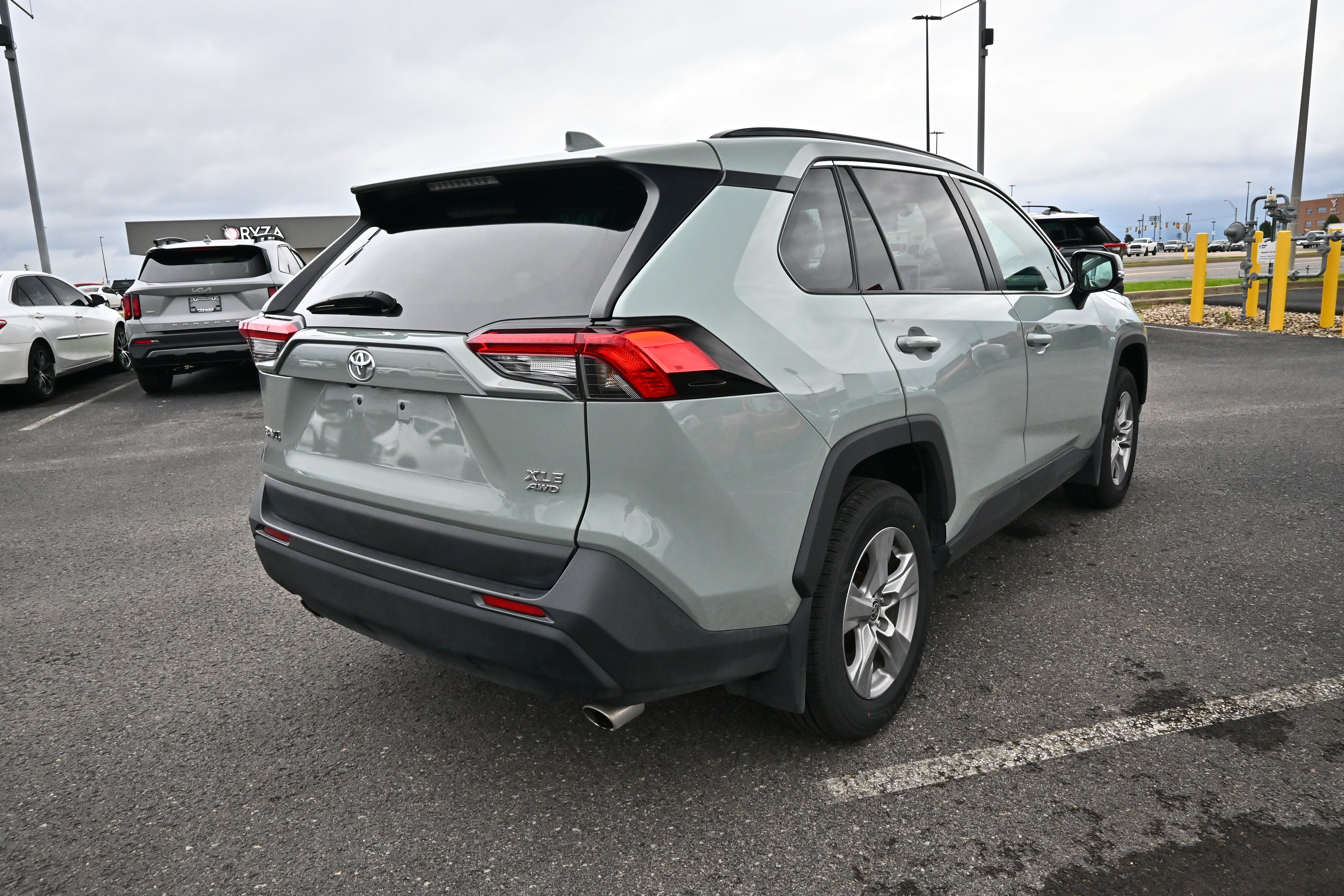 2022 Toyota RAV4 XLE