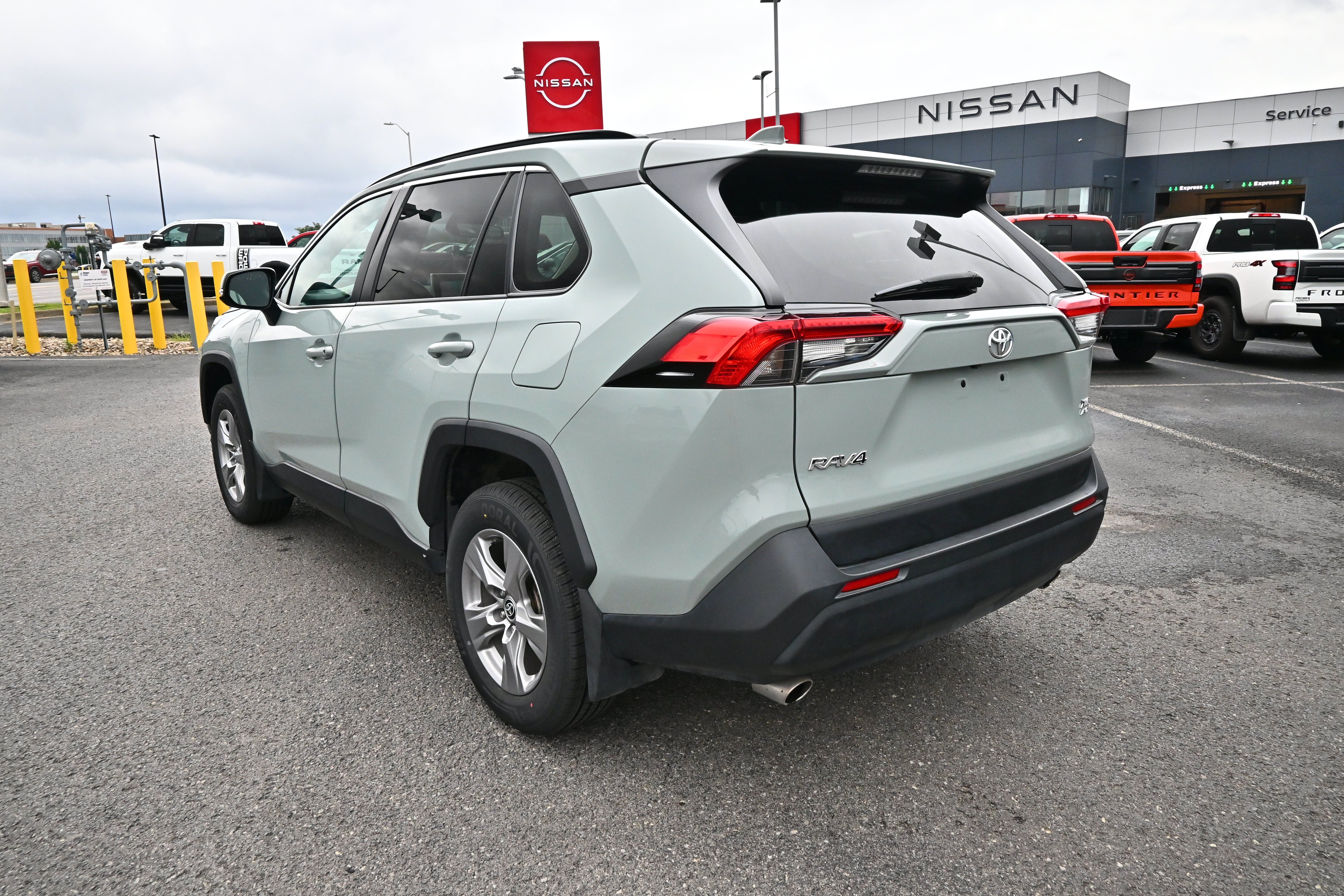2022 Toyota RAV4 XLE