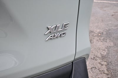 2022 Toyota RAV4 XLE