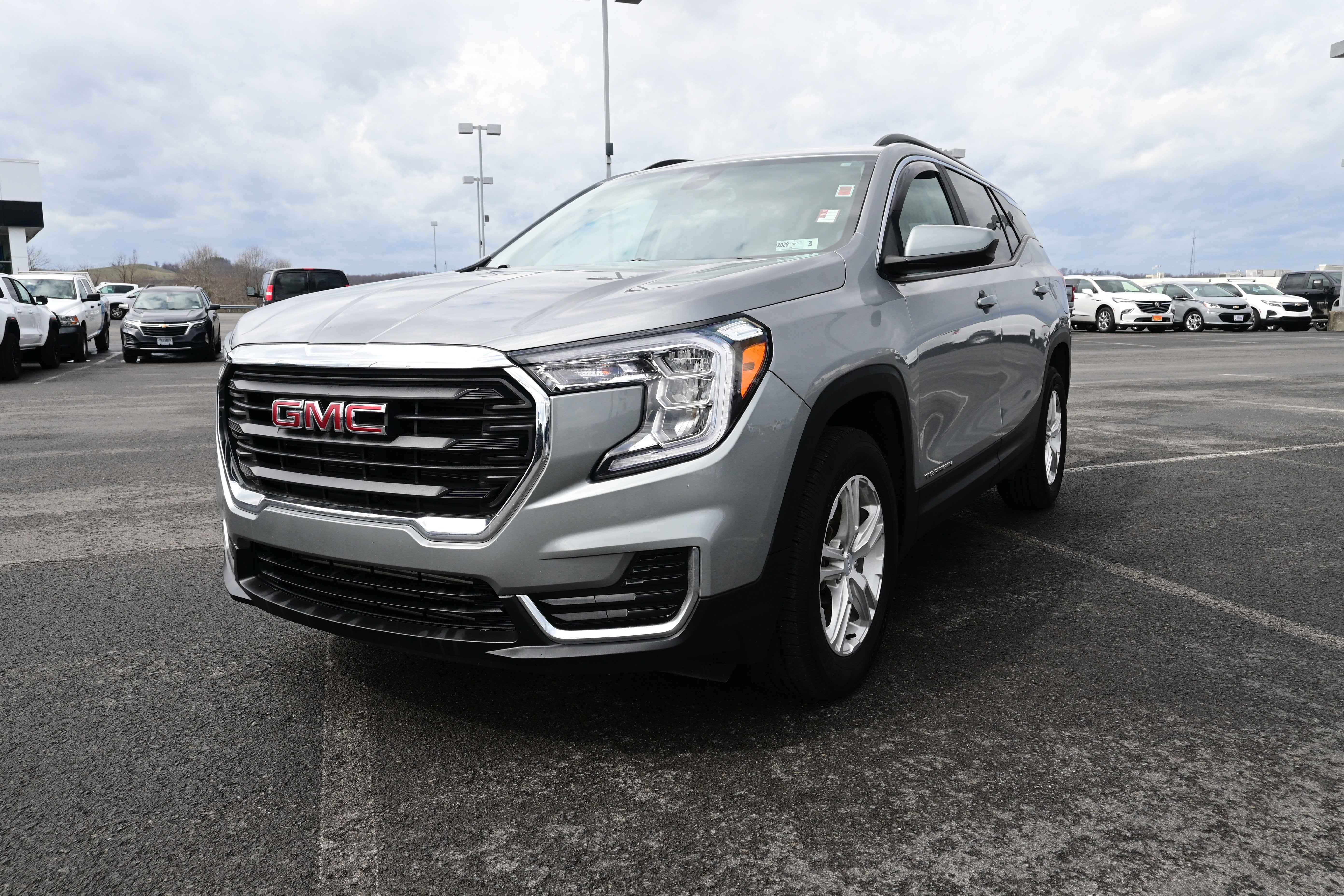 2023 GMC Terrain SLE