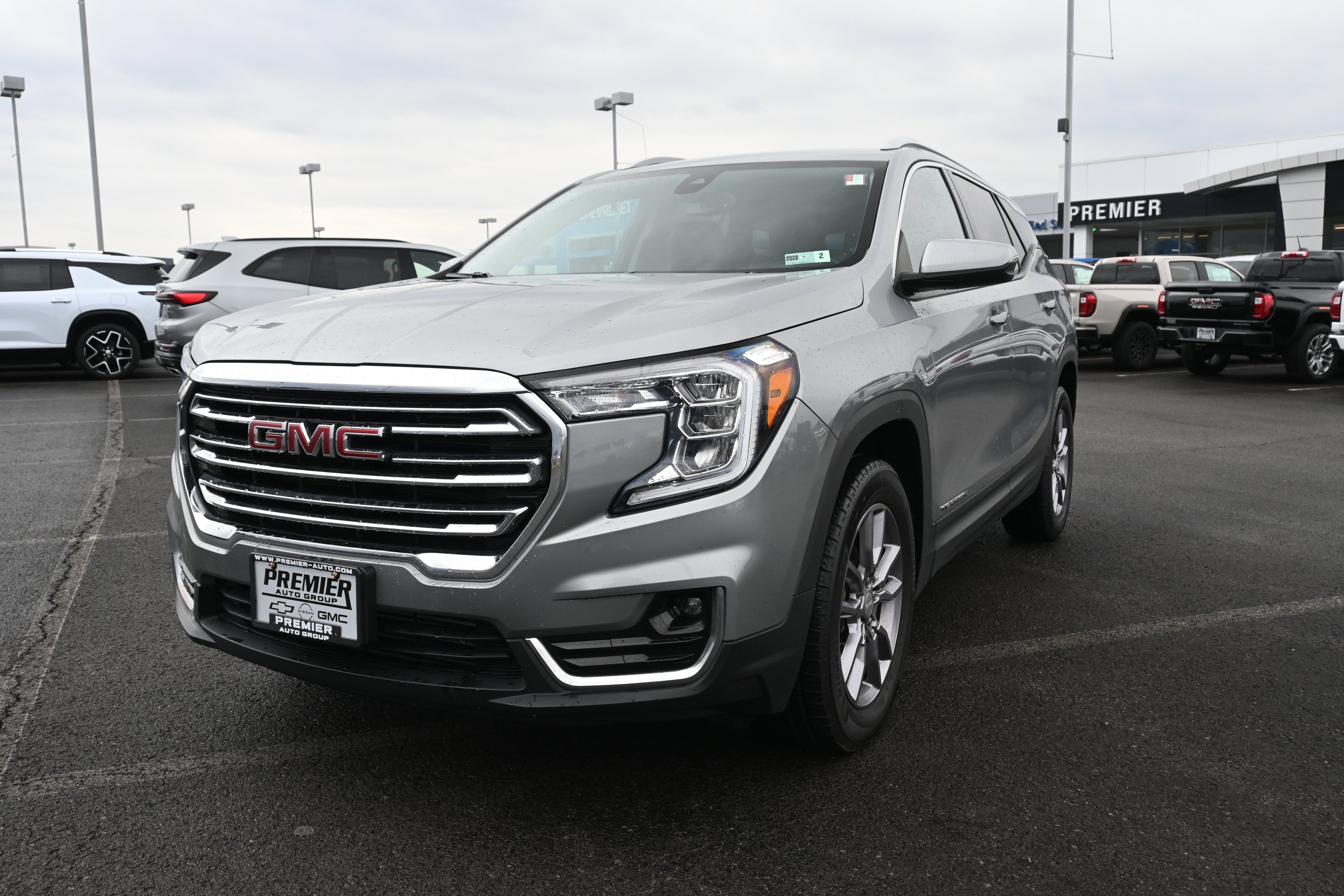 2023 GMC Terrain SLT
