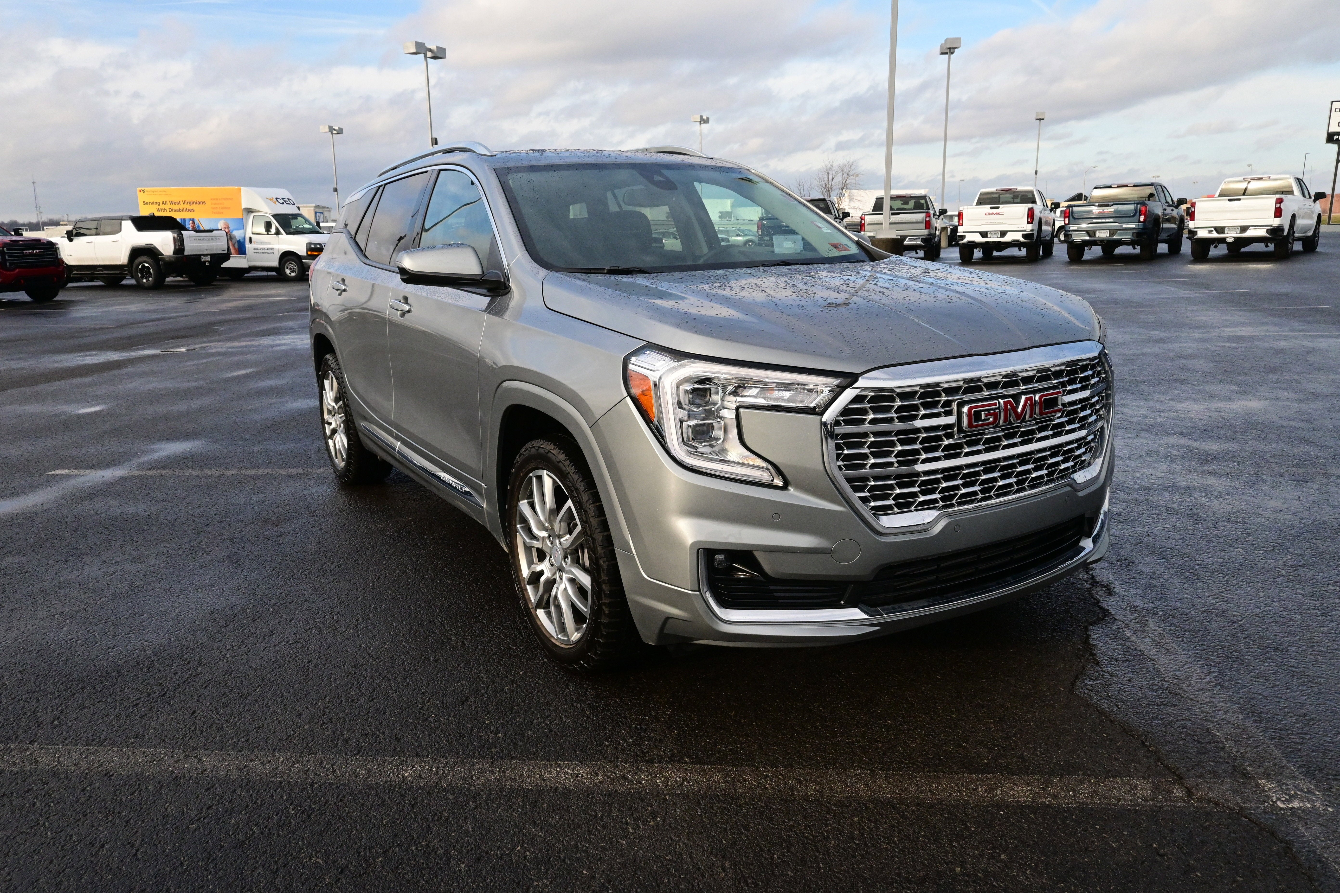 2023 GMC Terrain Denali