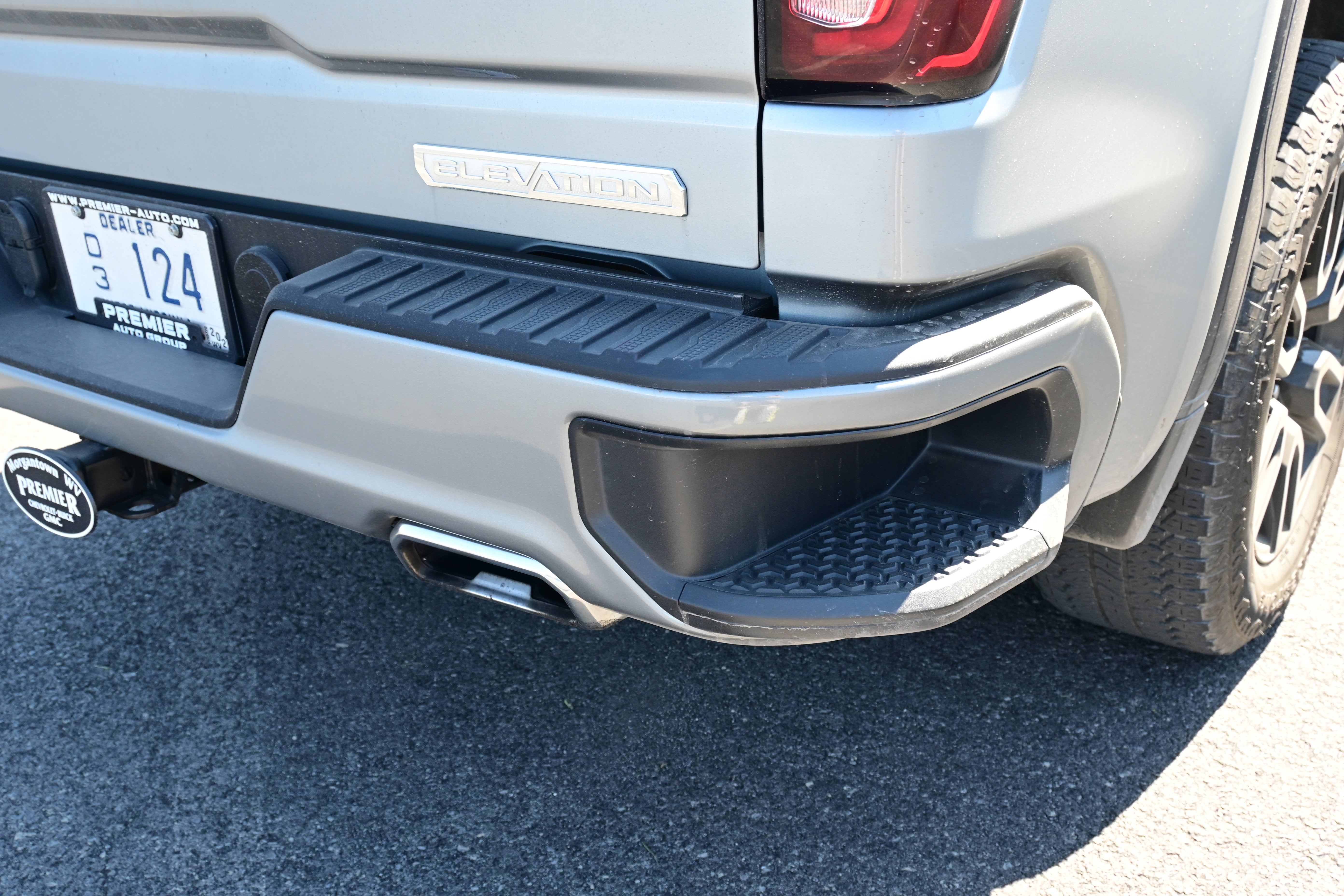 2024 GMC Sierra 1500 Elevation