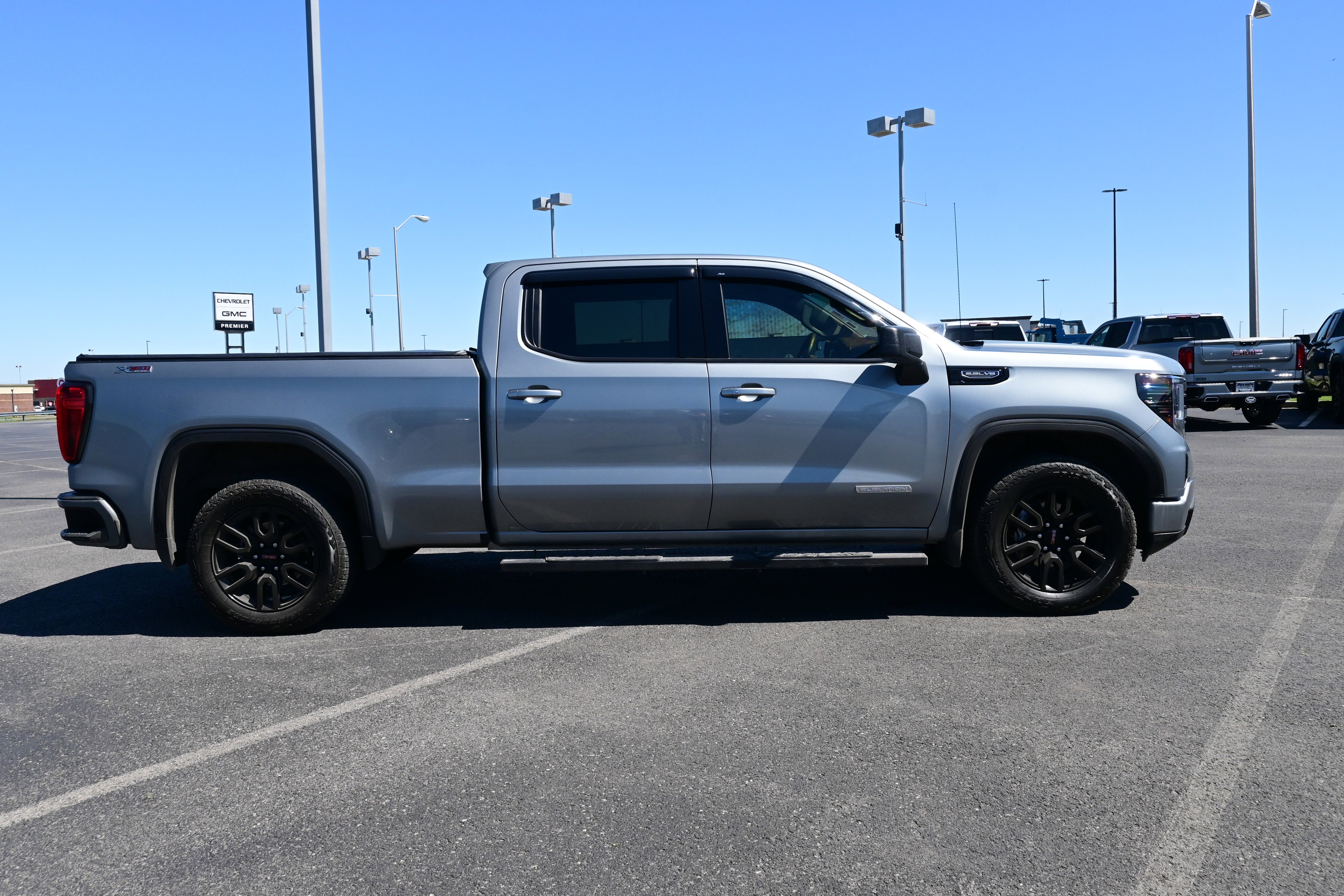 2024 GMC Sierra 1500 Elevation