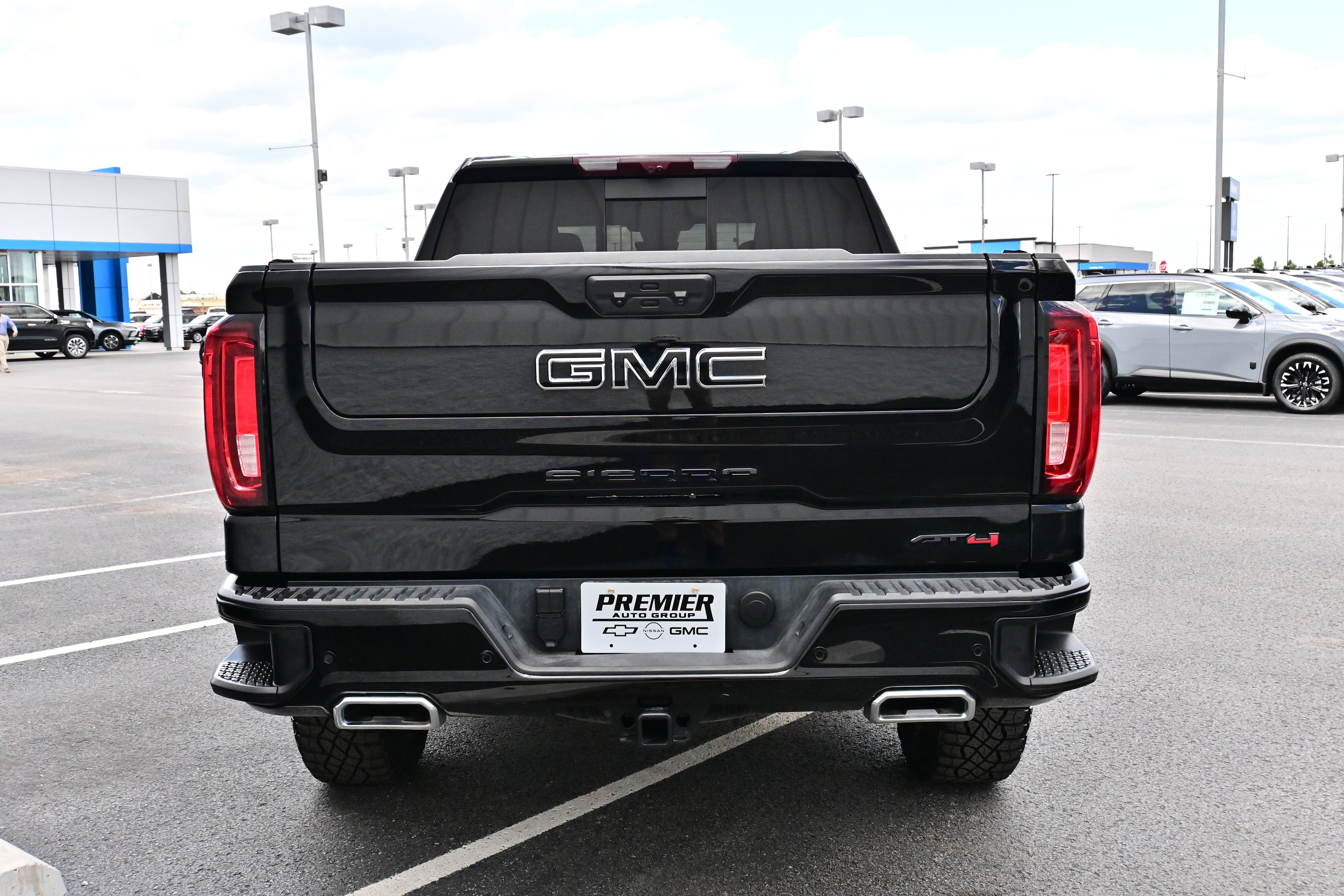 2025 GMC Sierra 1500 AT4