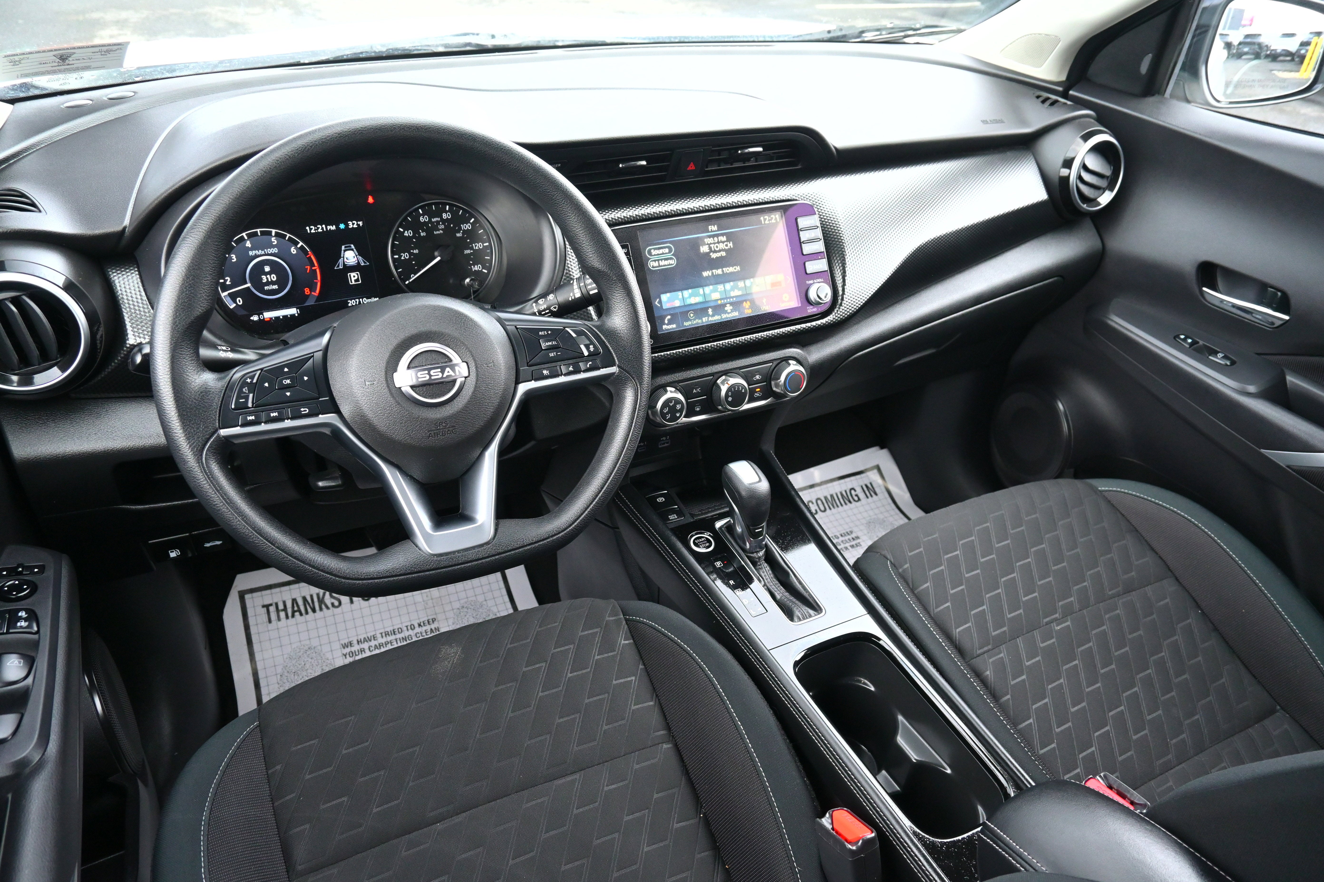 2023 Nissan Kicks SV