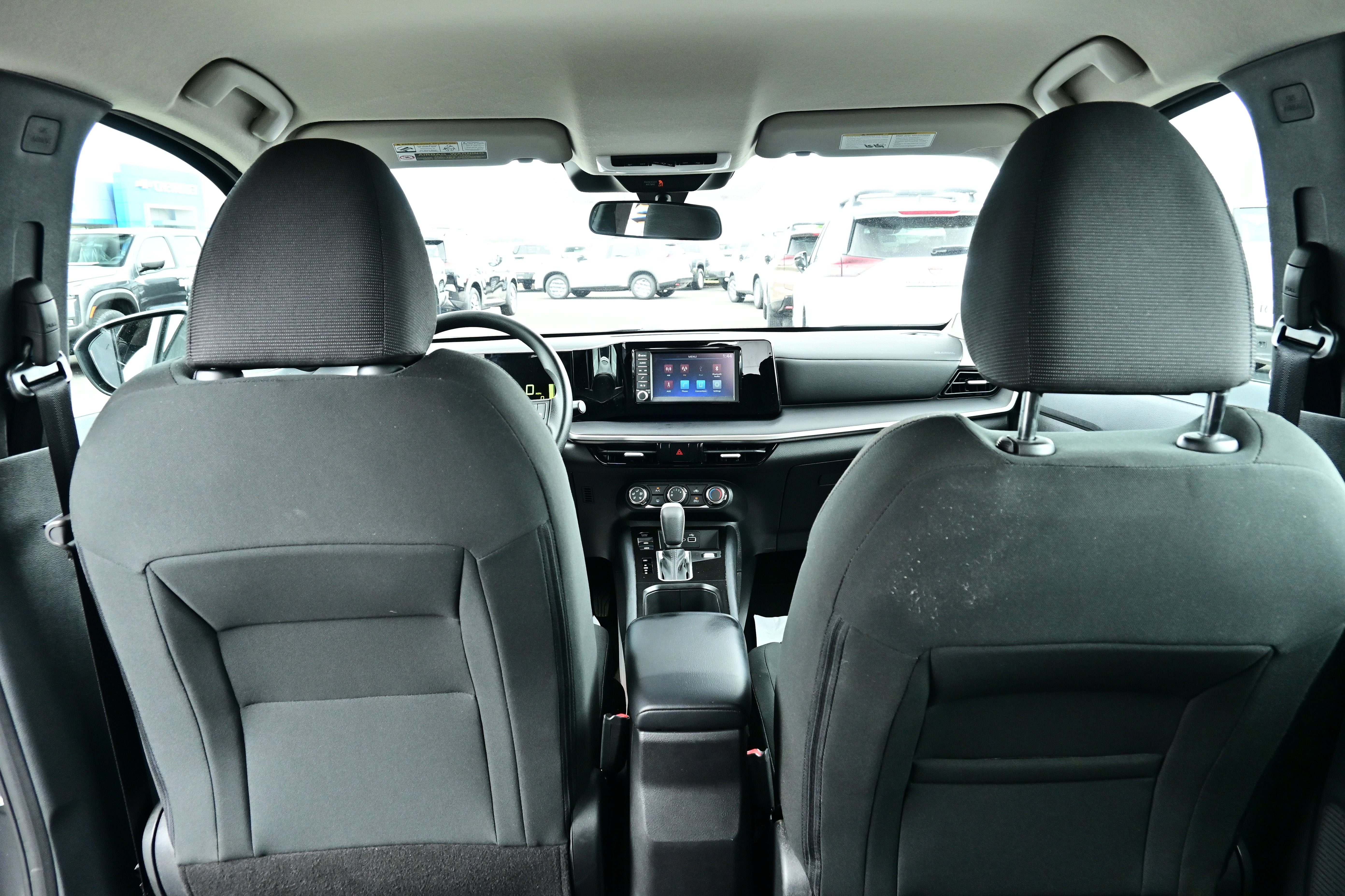 2025 Nissan Kicks S