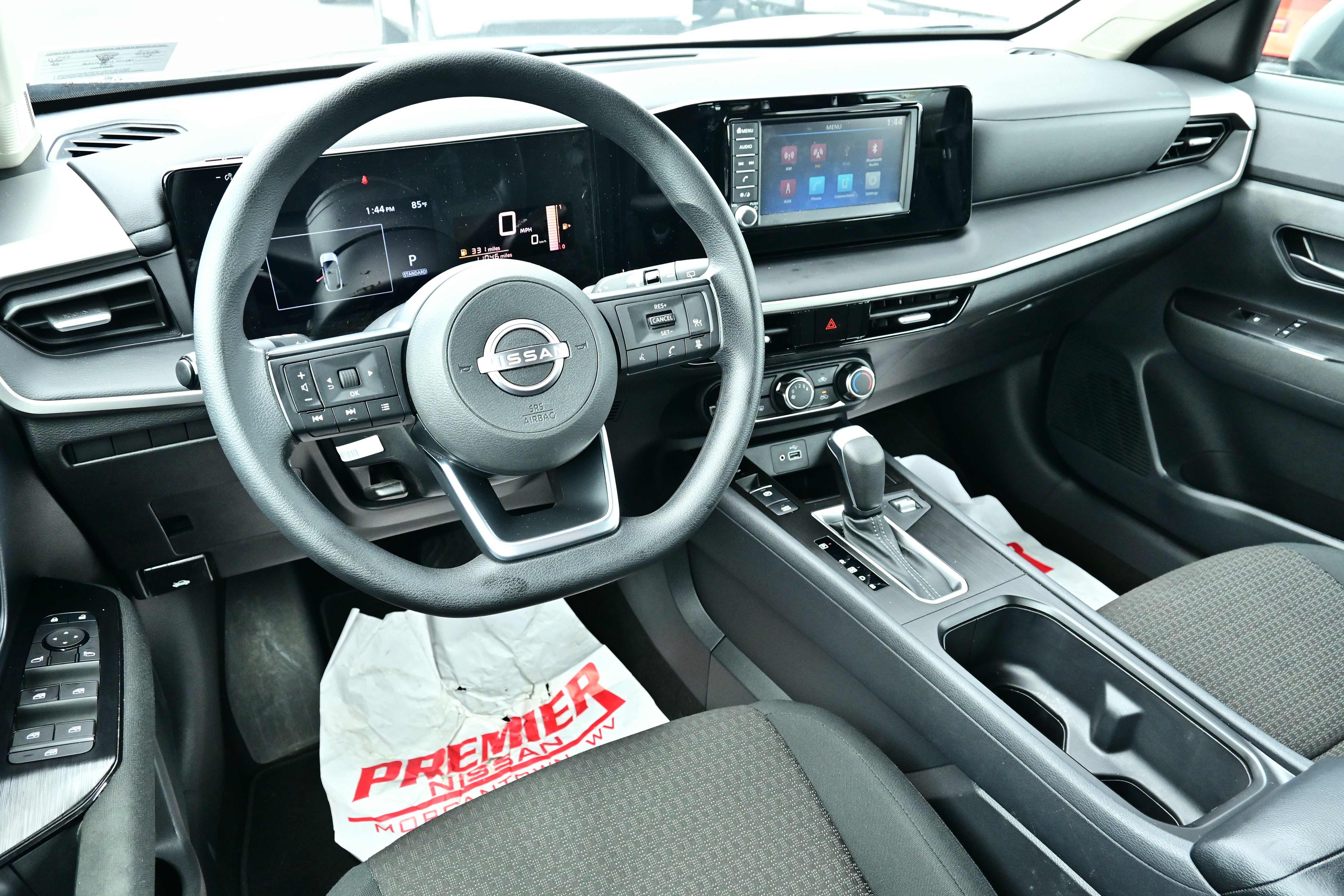 2025 Nissan Kicks S