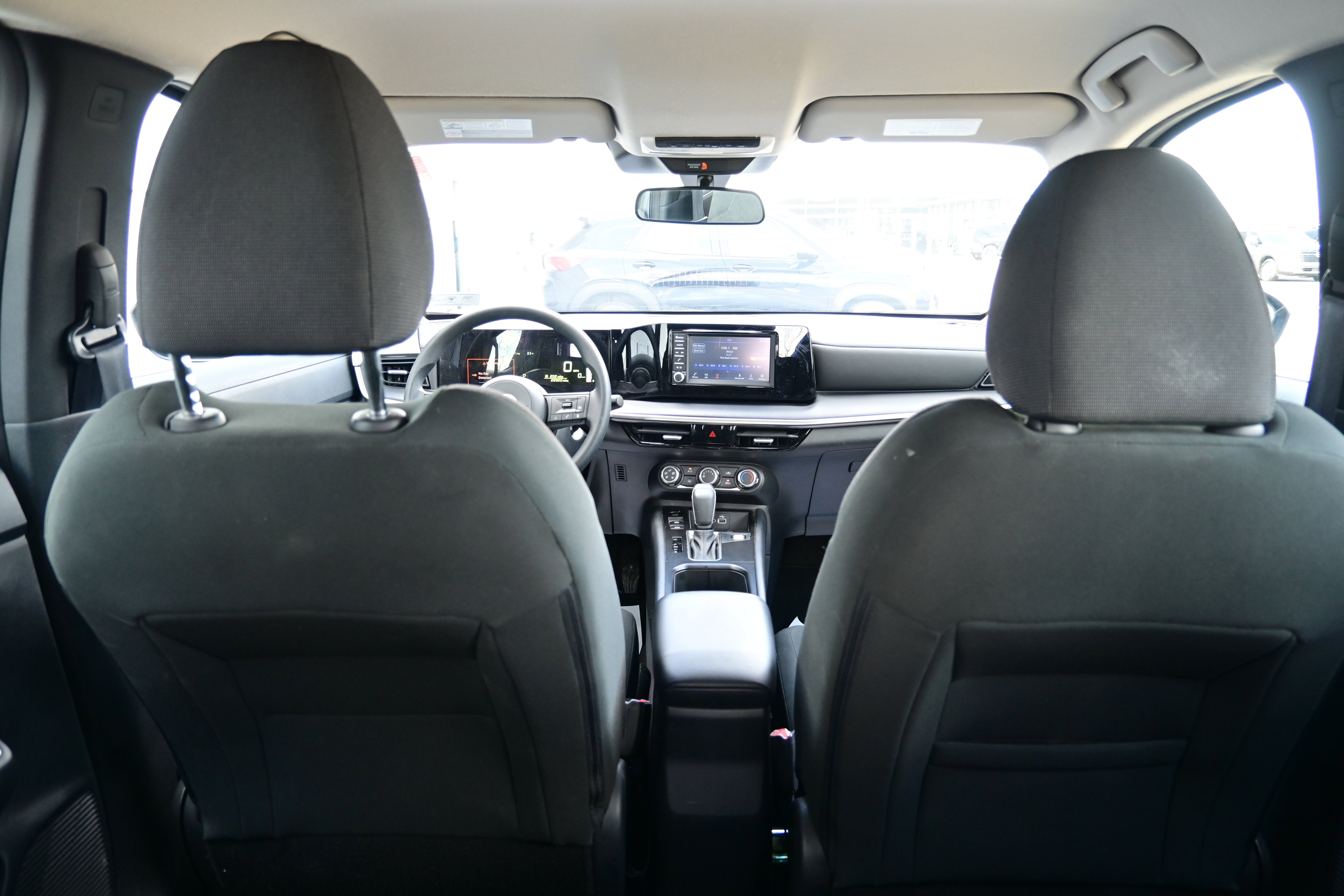 2025 Nissan Kicks S