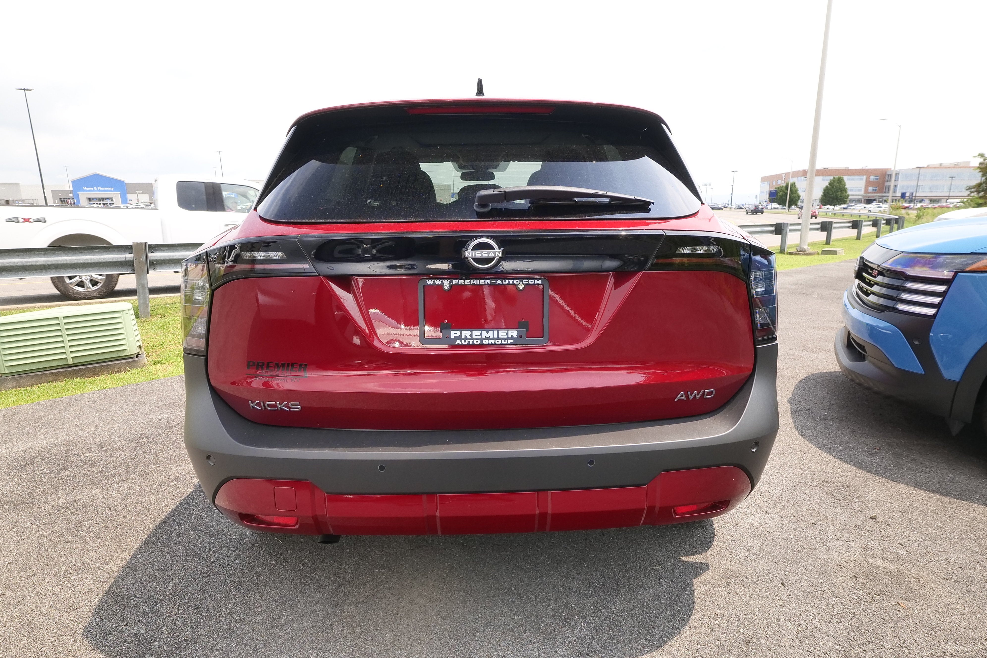 2026 Nissan Kicks SV