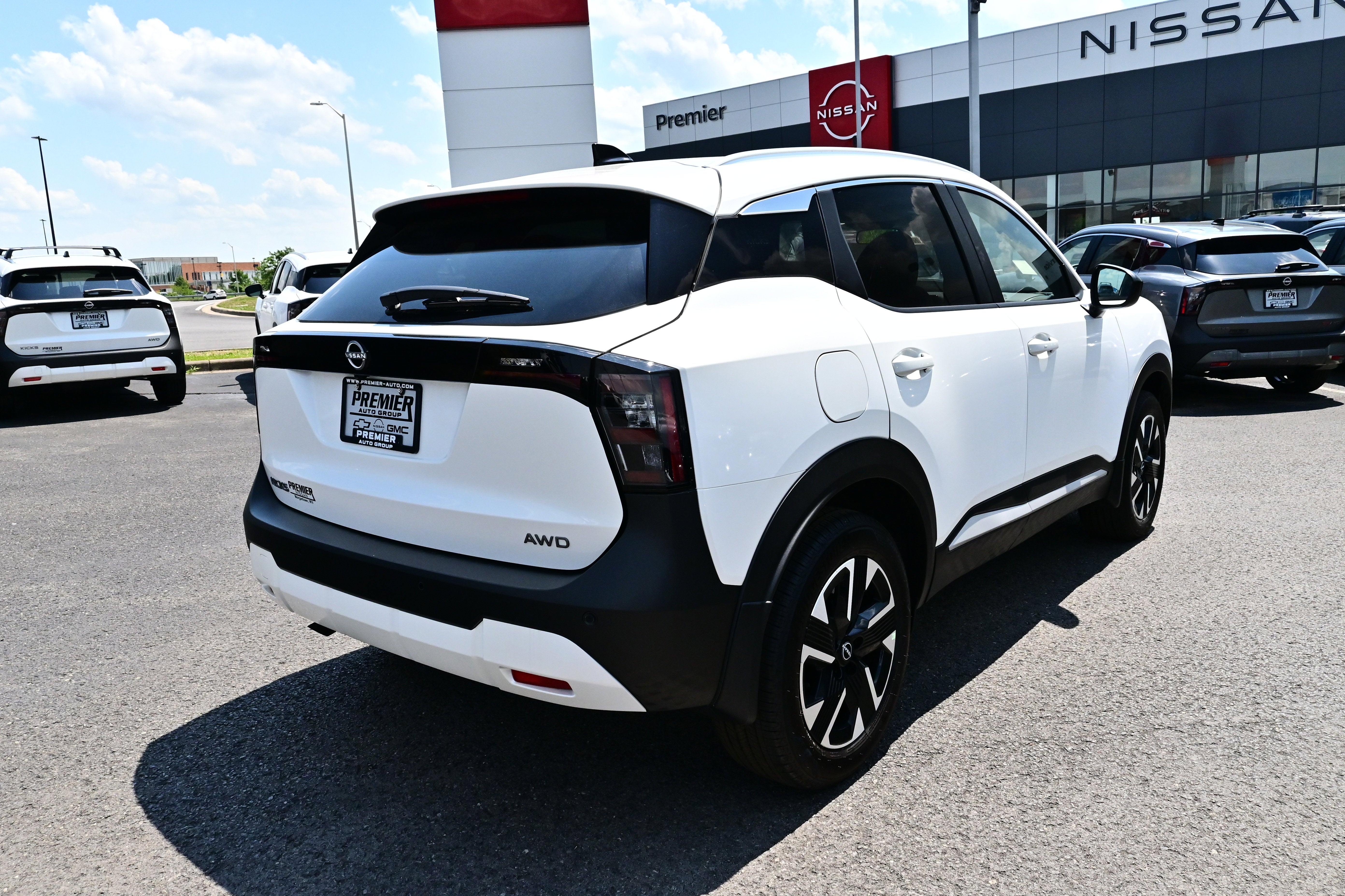 2026 Nissan Kicks SV
