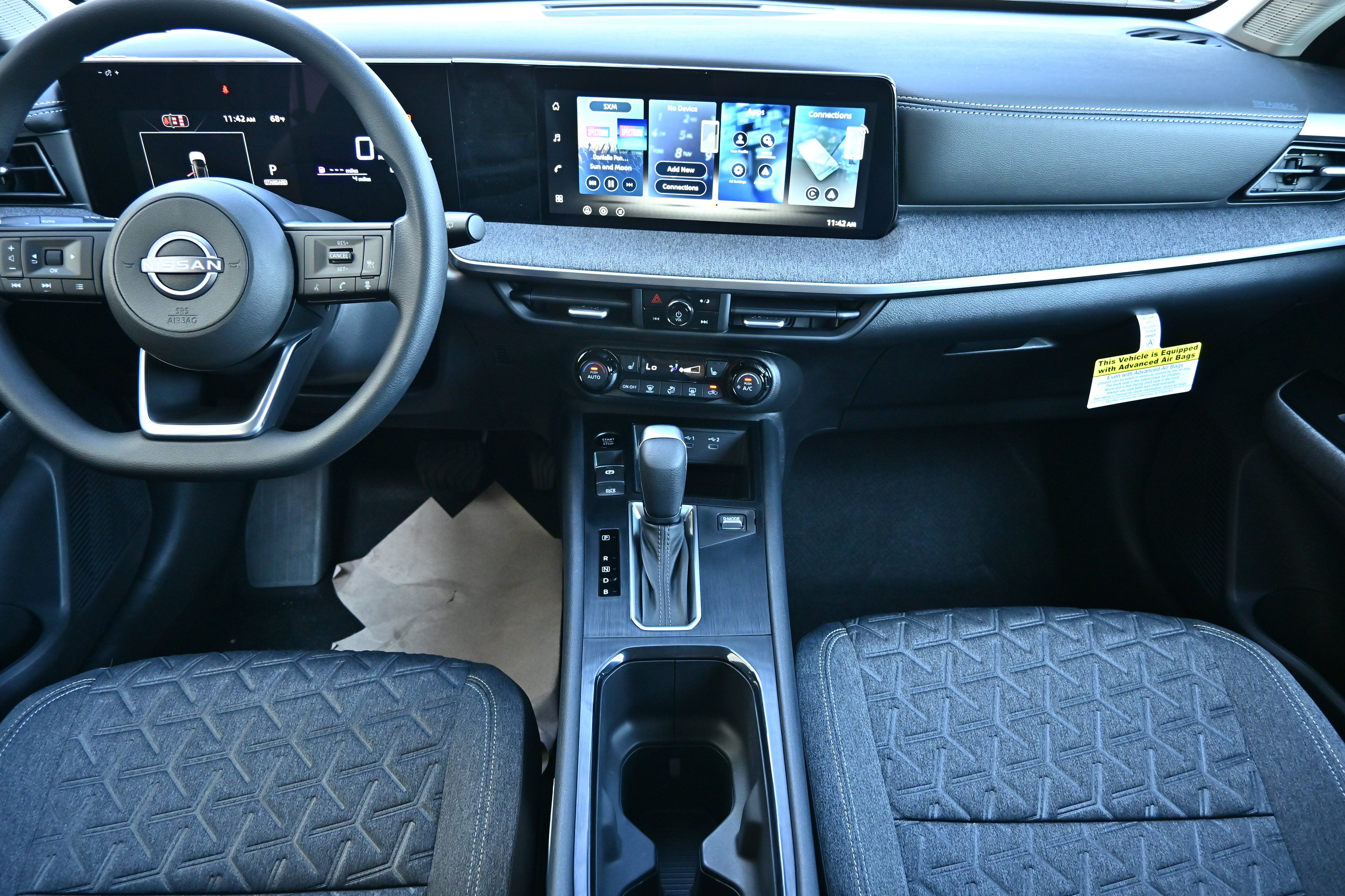 2027 Nissan Kicks SV