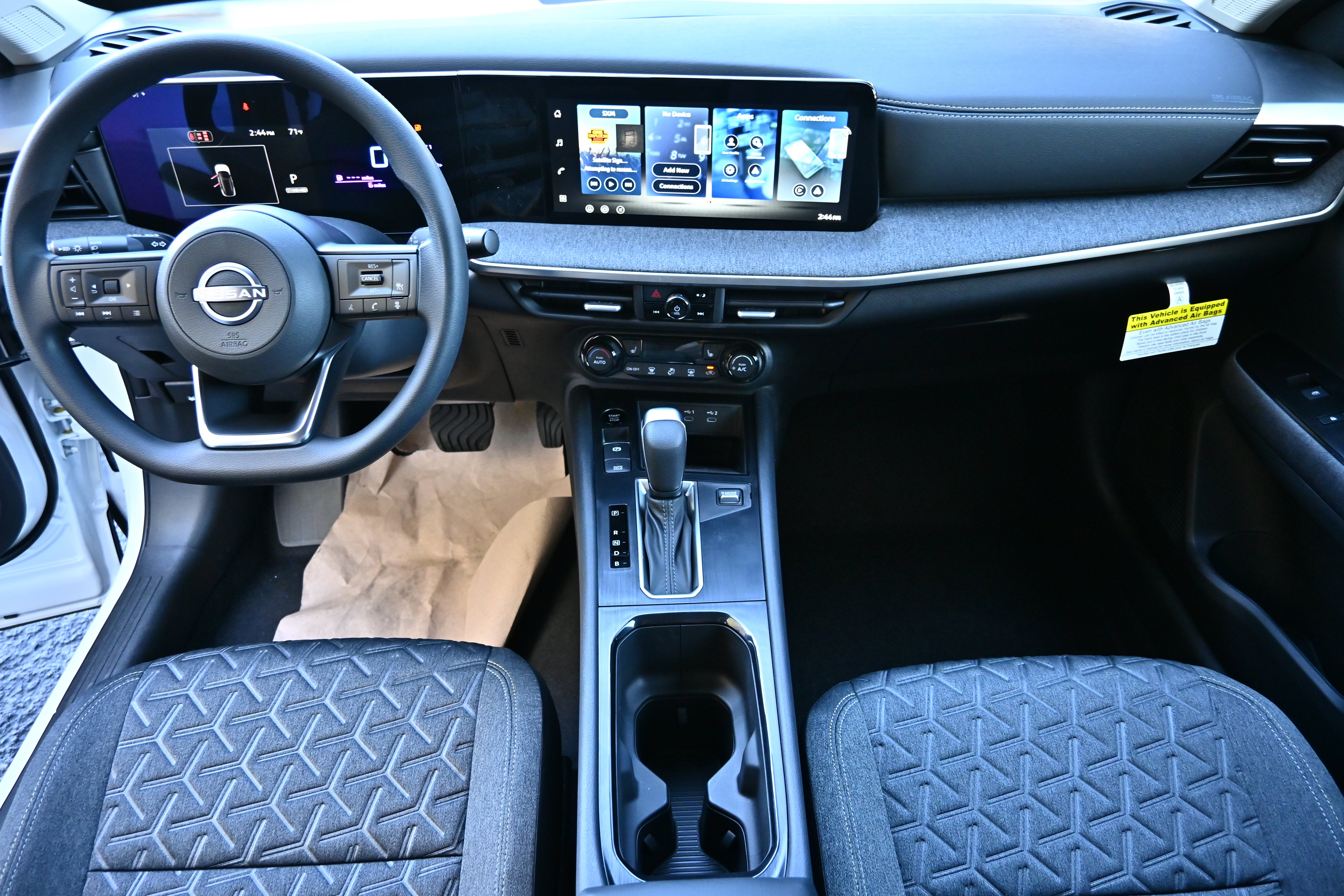 2027 Nissan Kicks SV