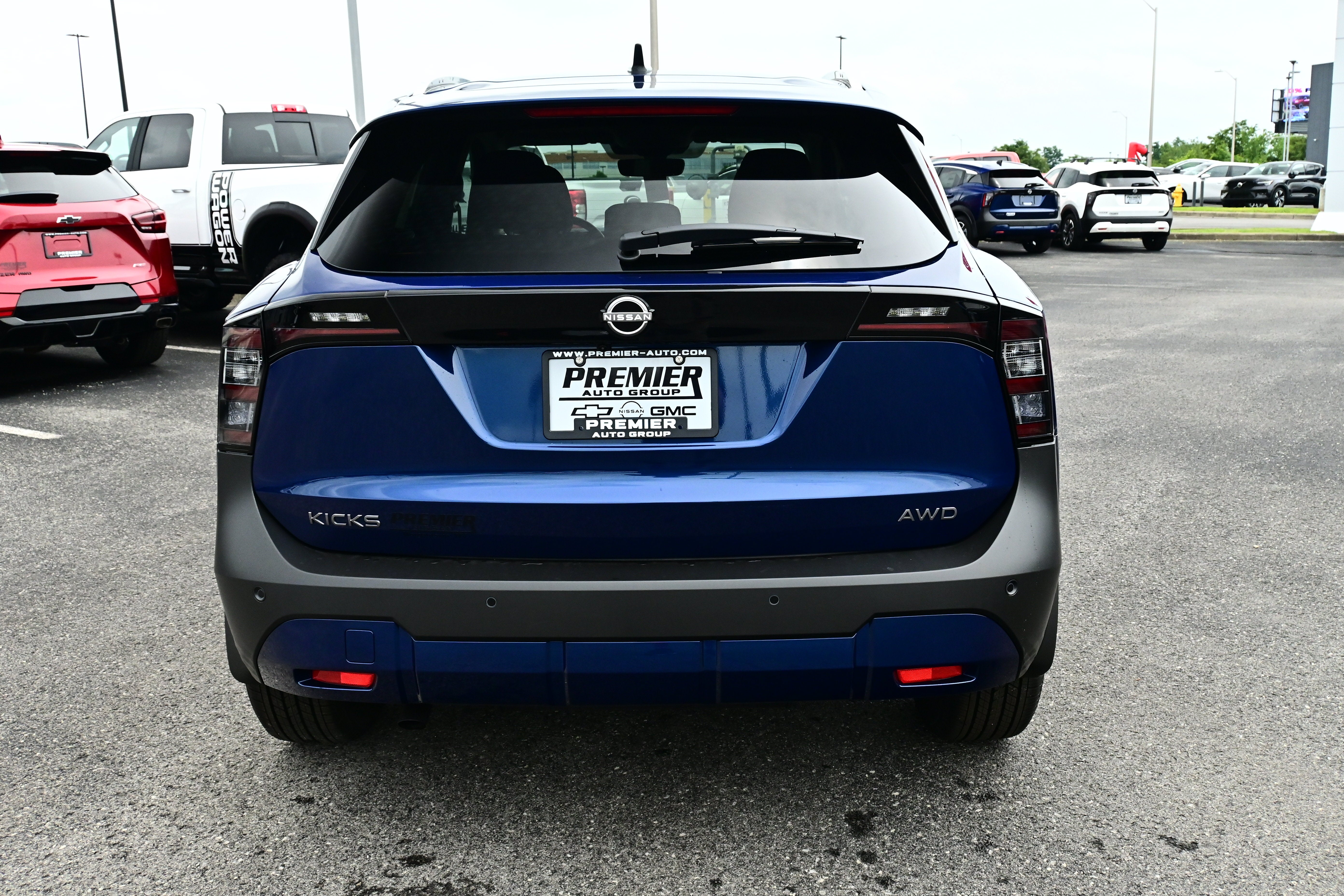 2026 Nissan Kicks SV
