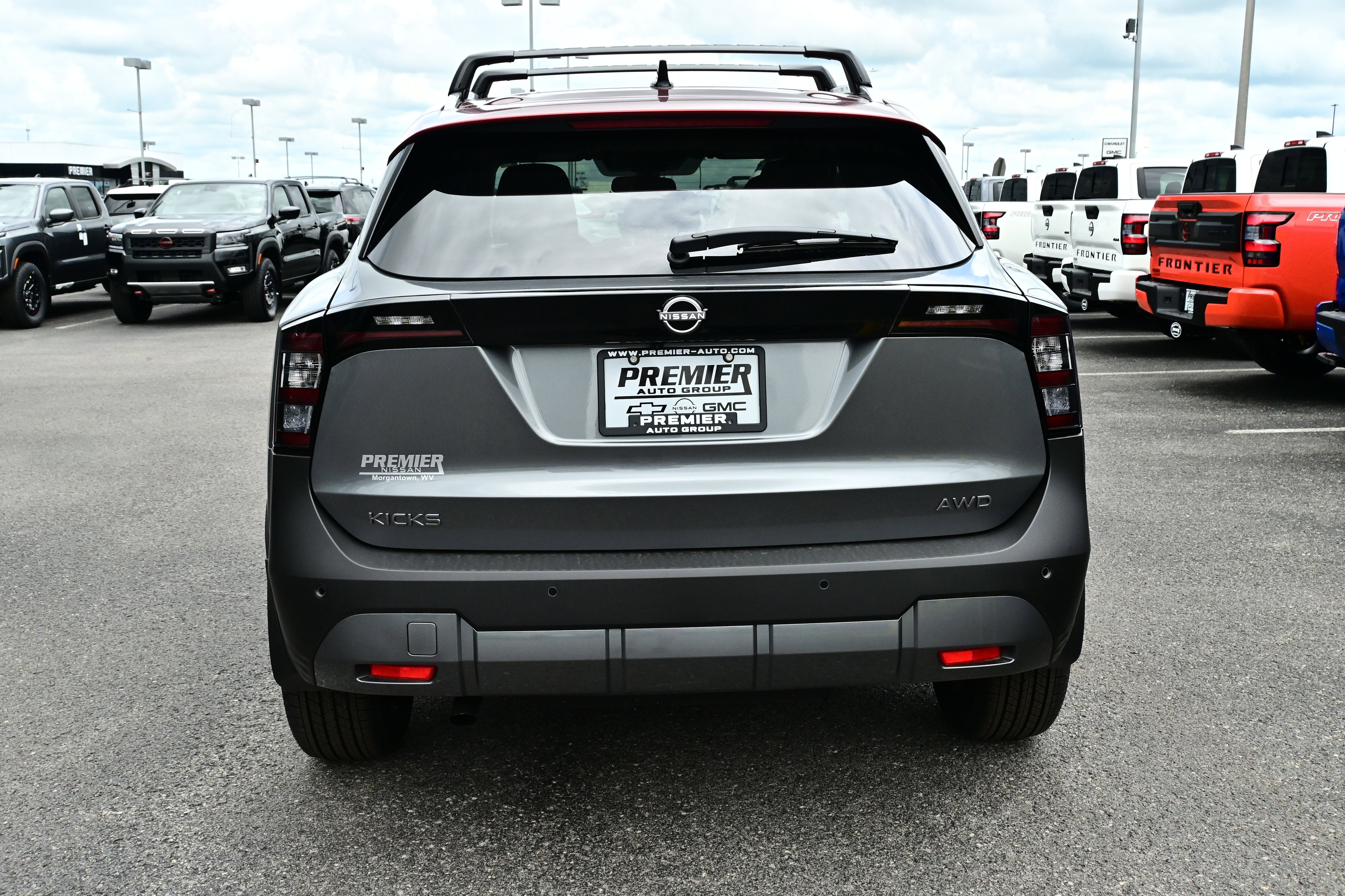 2026 Nissan Kicks SV