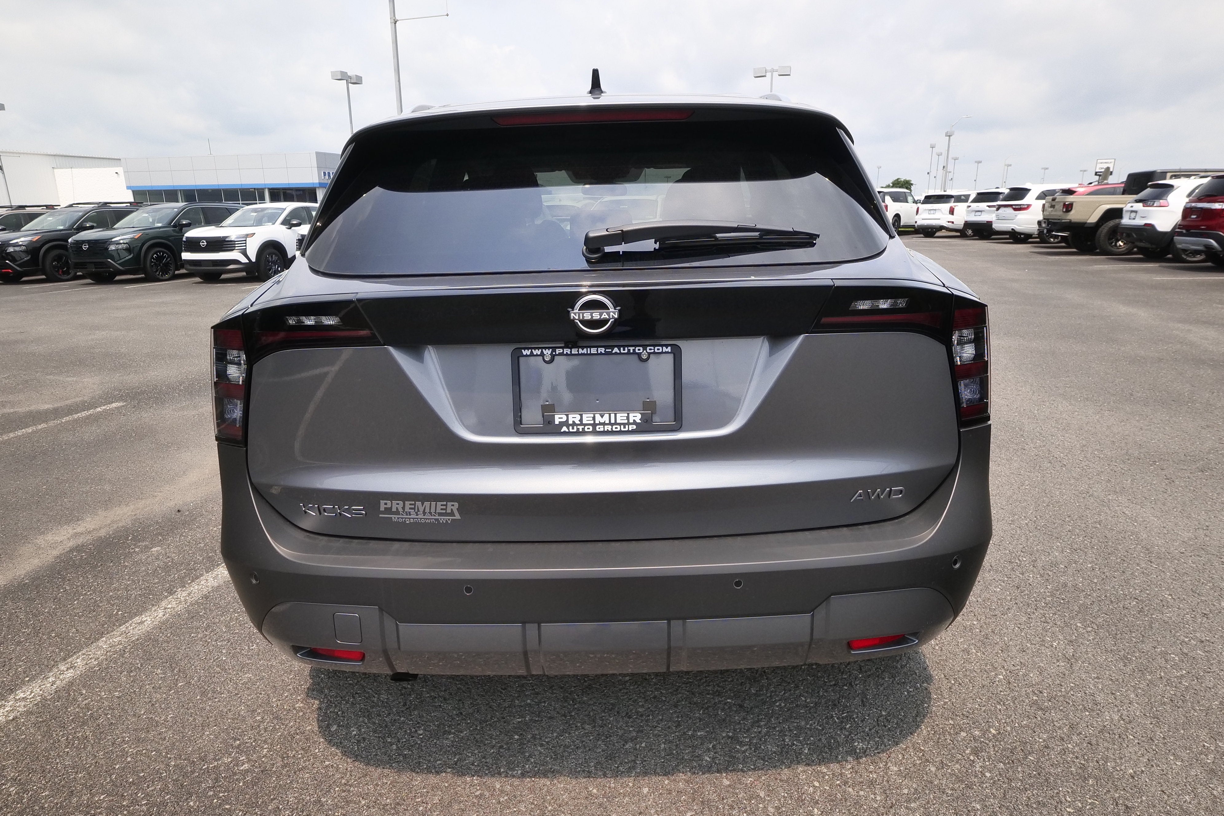 2026 Nissan Kicks SV