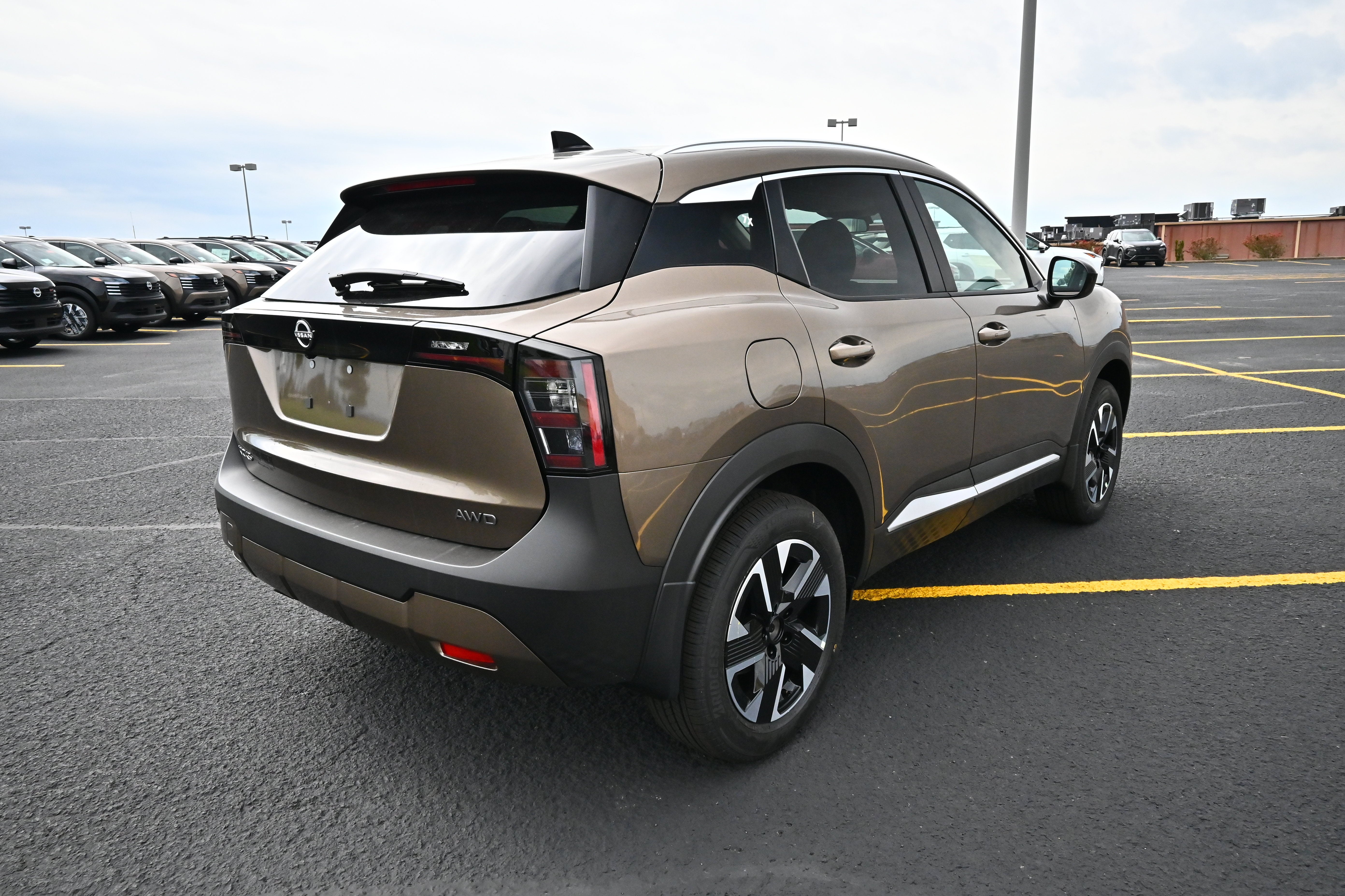 2027 Nissan Kicks SV