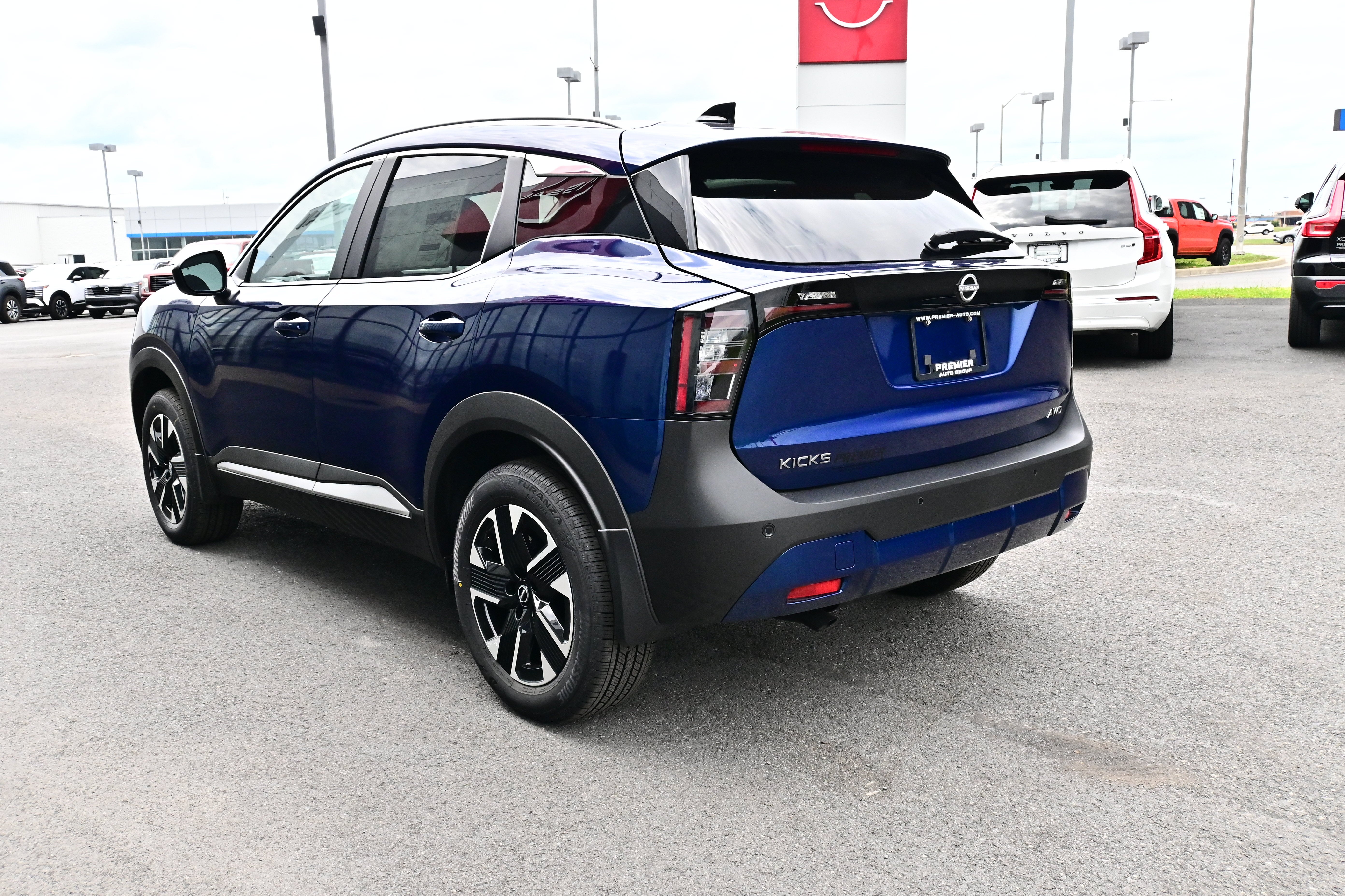 2026 Nissan Kicks SV