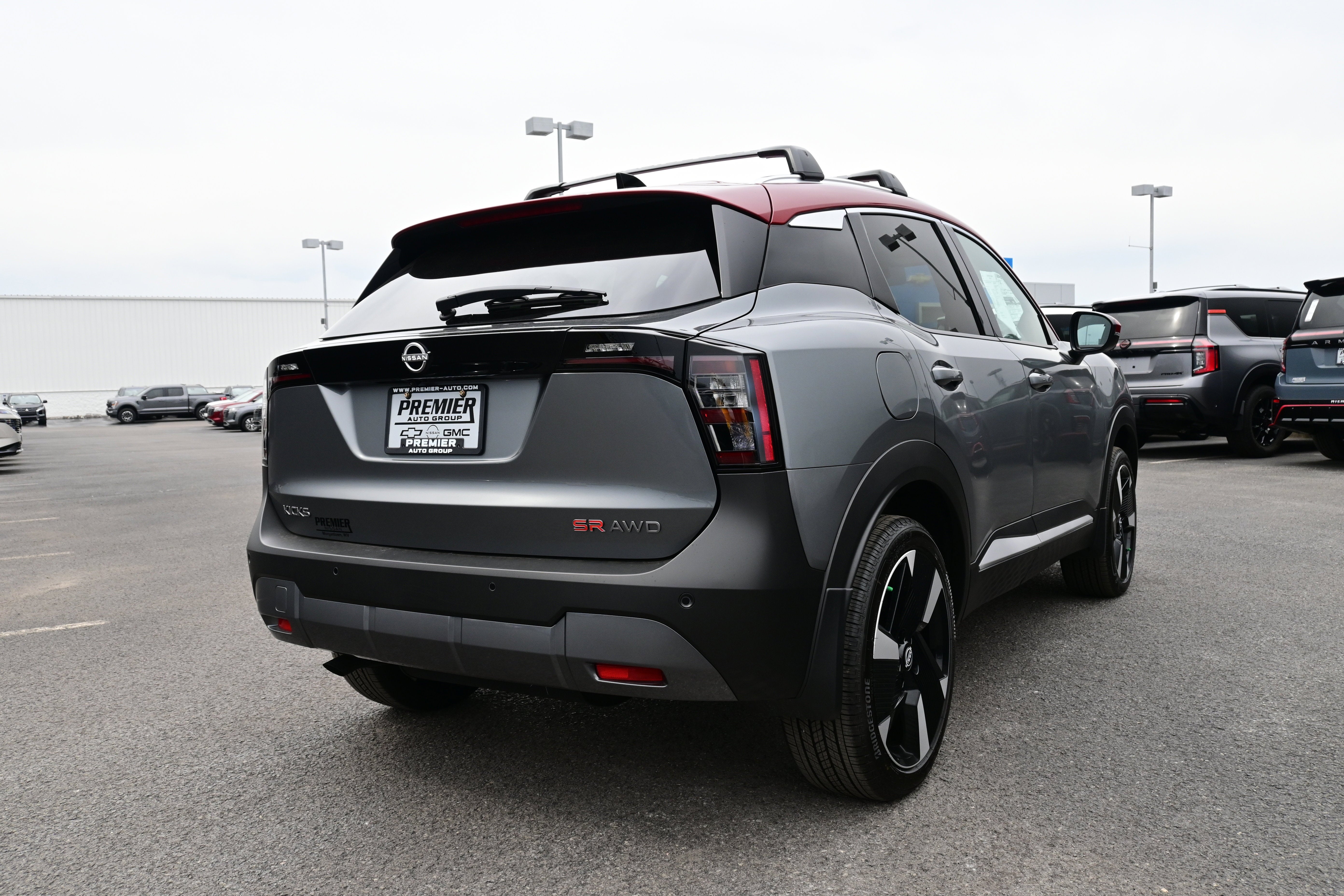 2026 Nissan Kicks SR