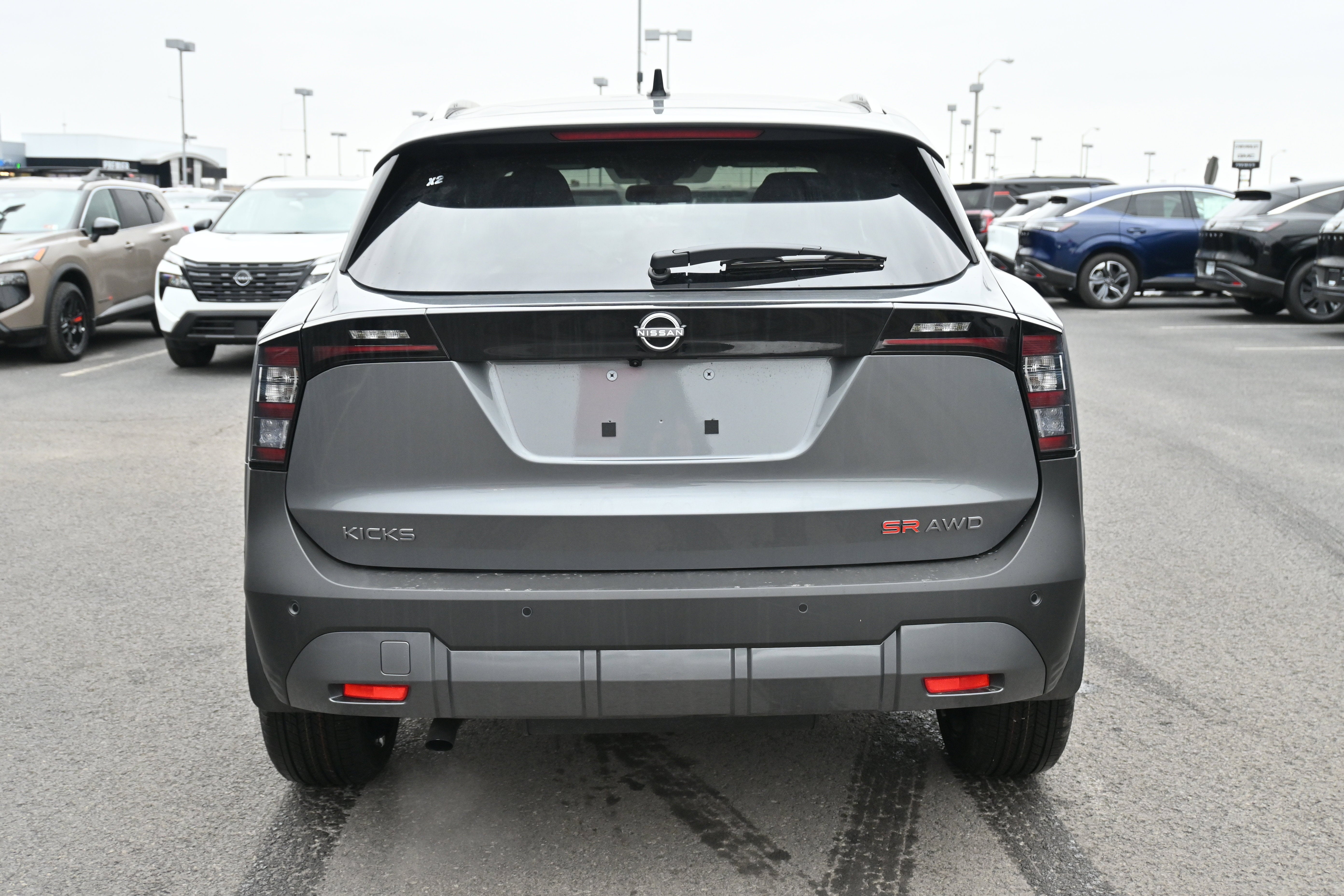 2026 Nissan Kicks SR