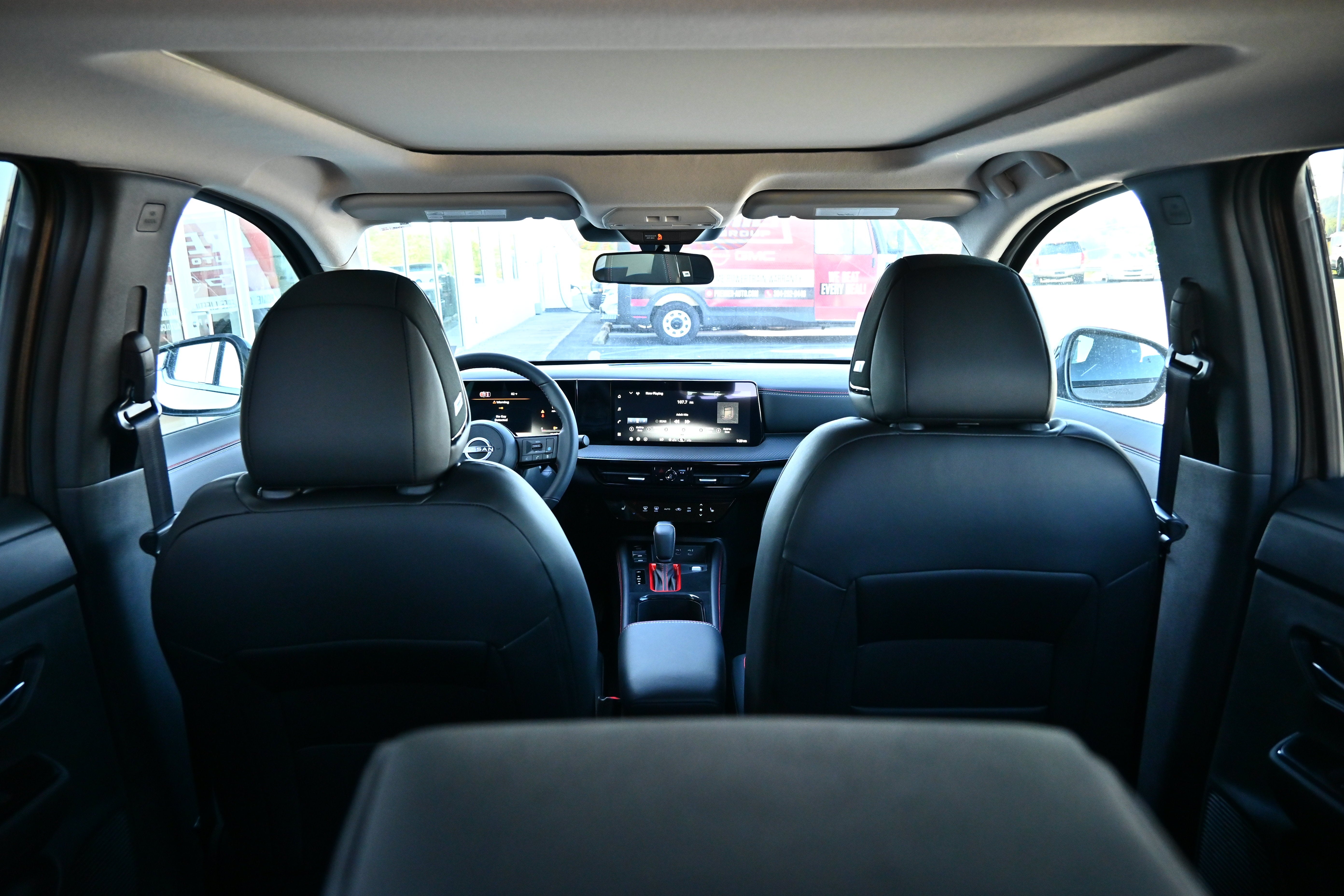 2027 Nissan Kicks SR