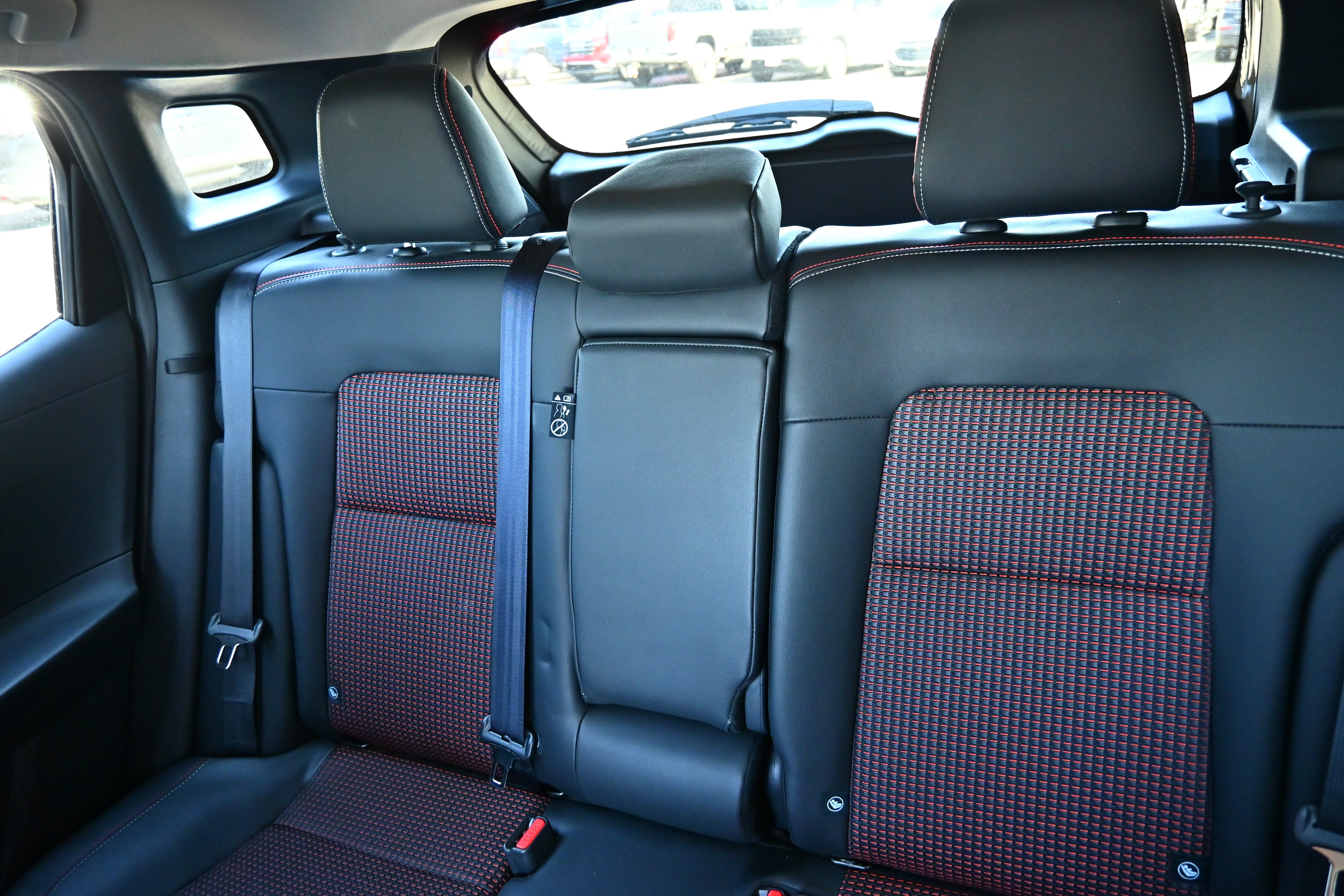 2027 Nissan Kicks SR