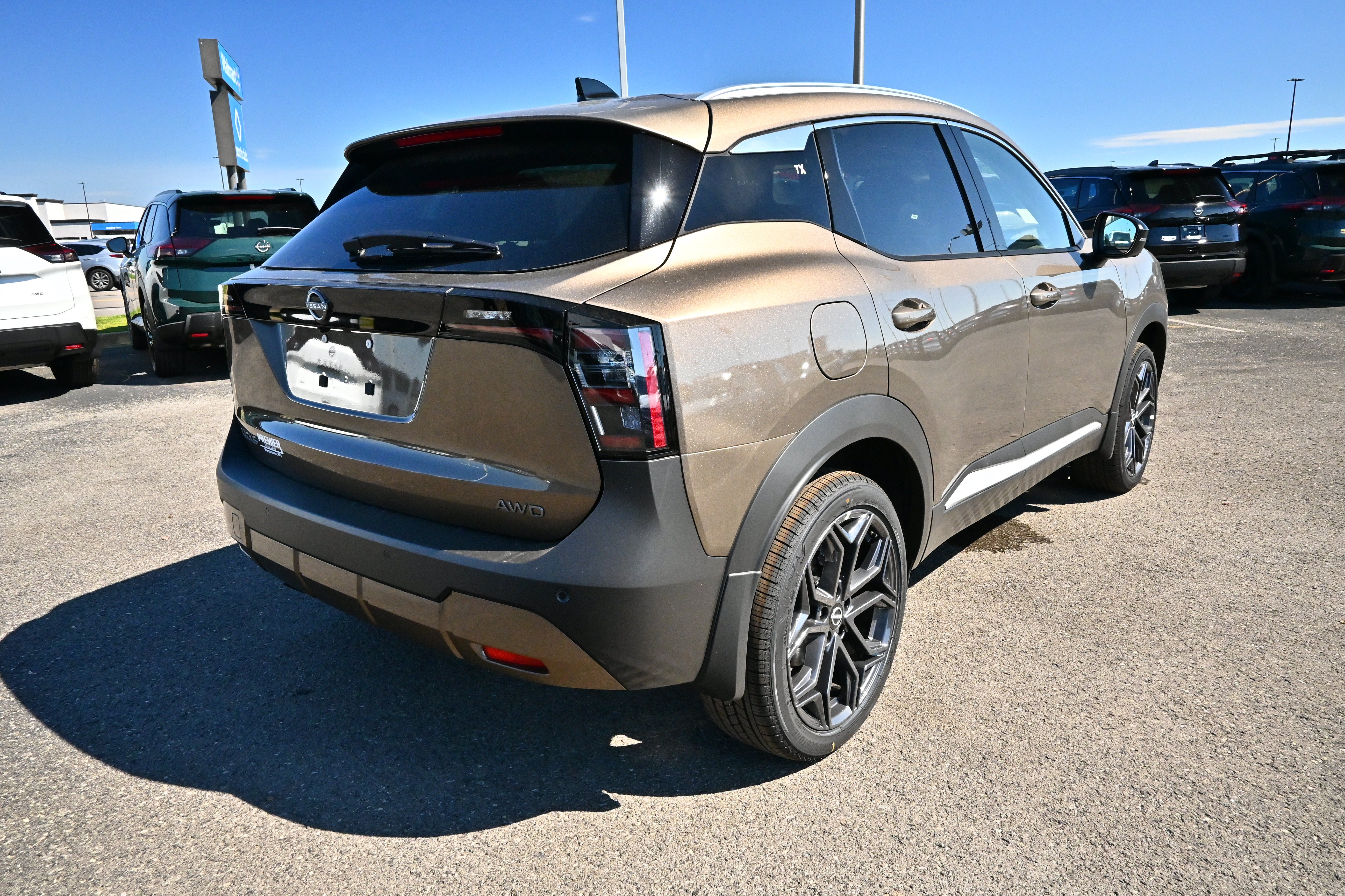 2027 Nissan Kicks SR