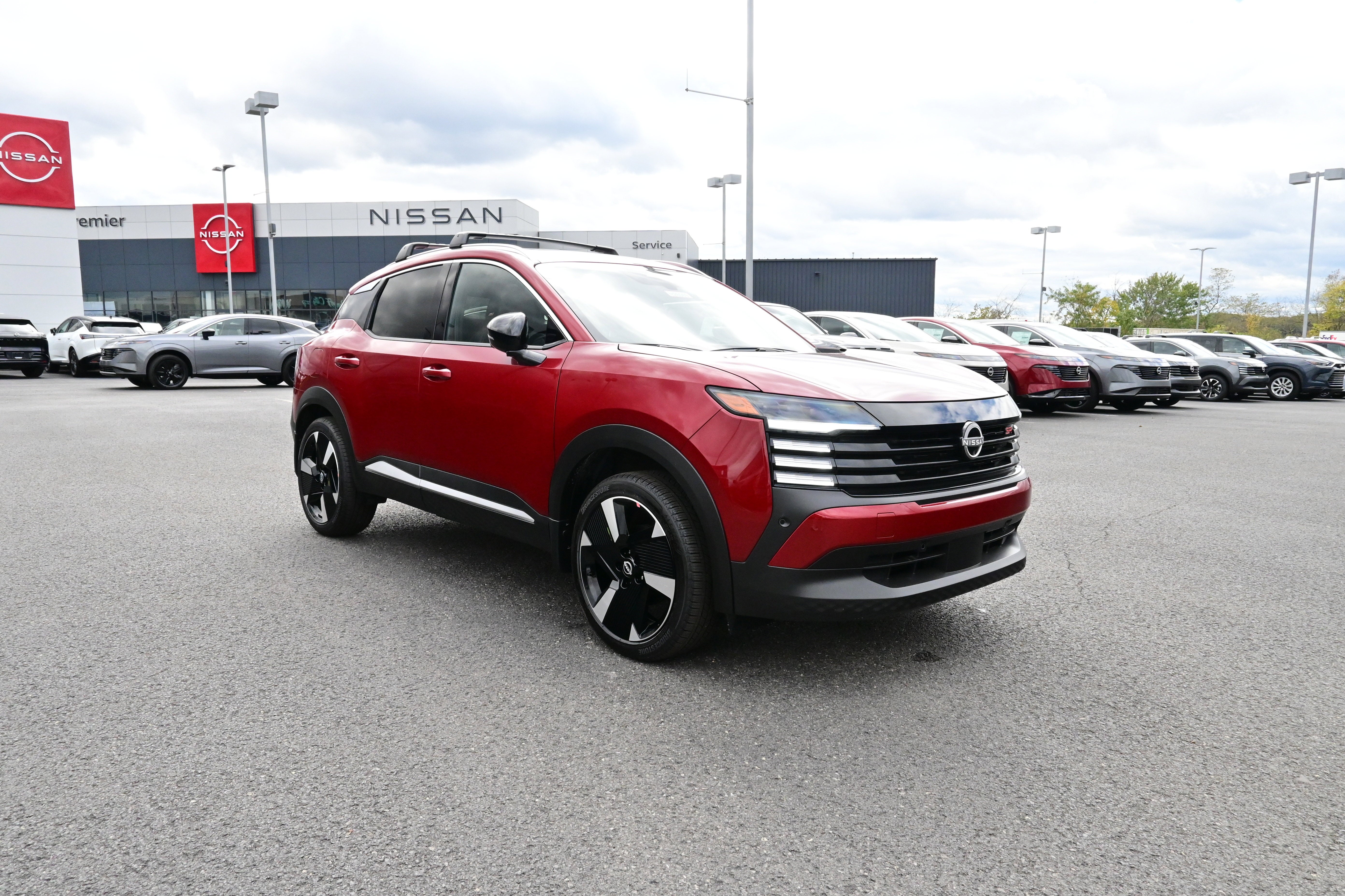 2026 Nissan Kicks SR