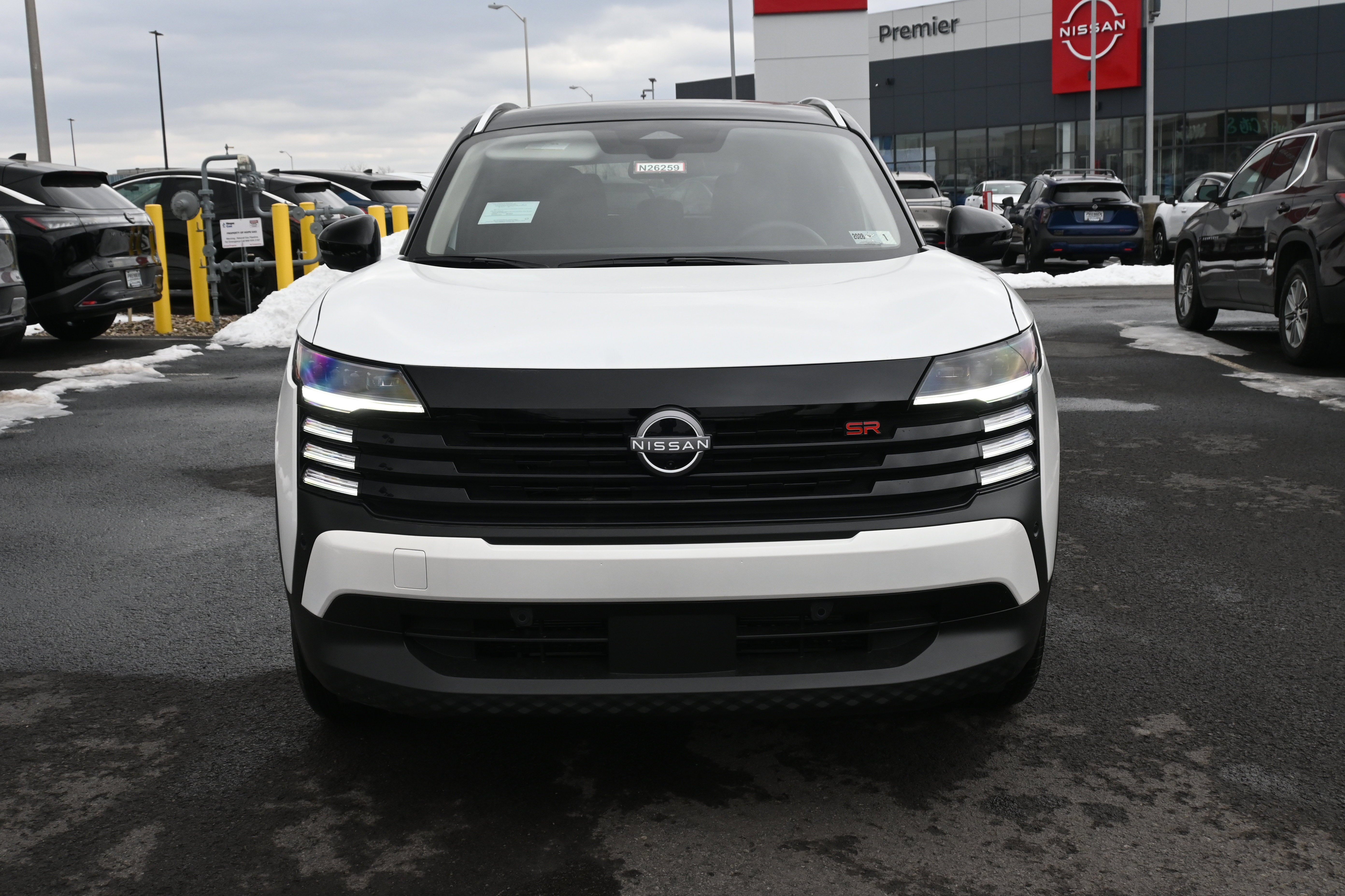 2026 Nissan Kicks SR