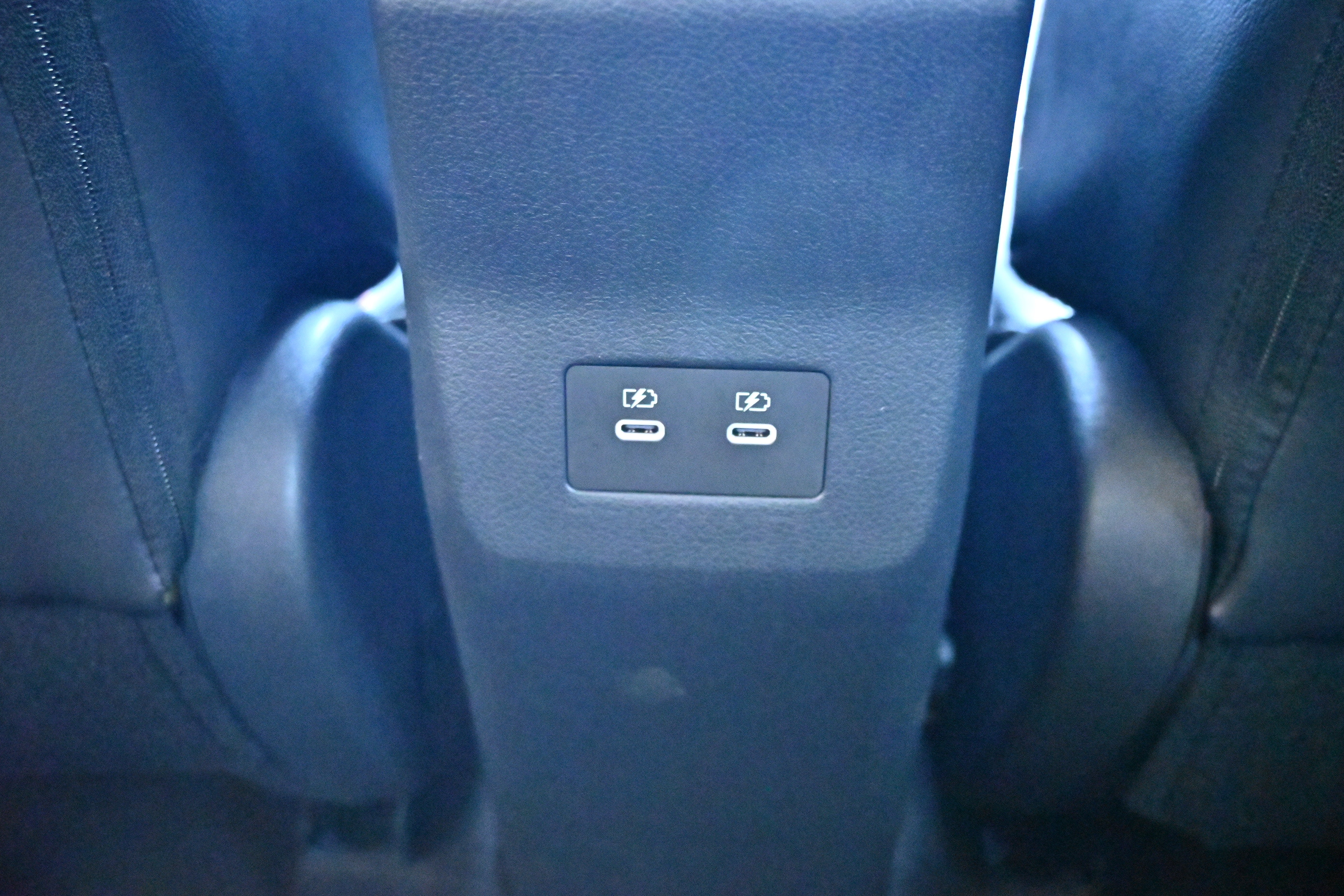 2027 Nissan Kicks SR