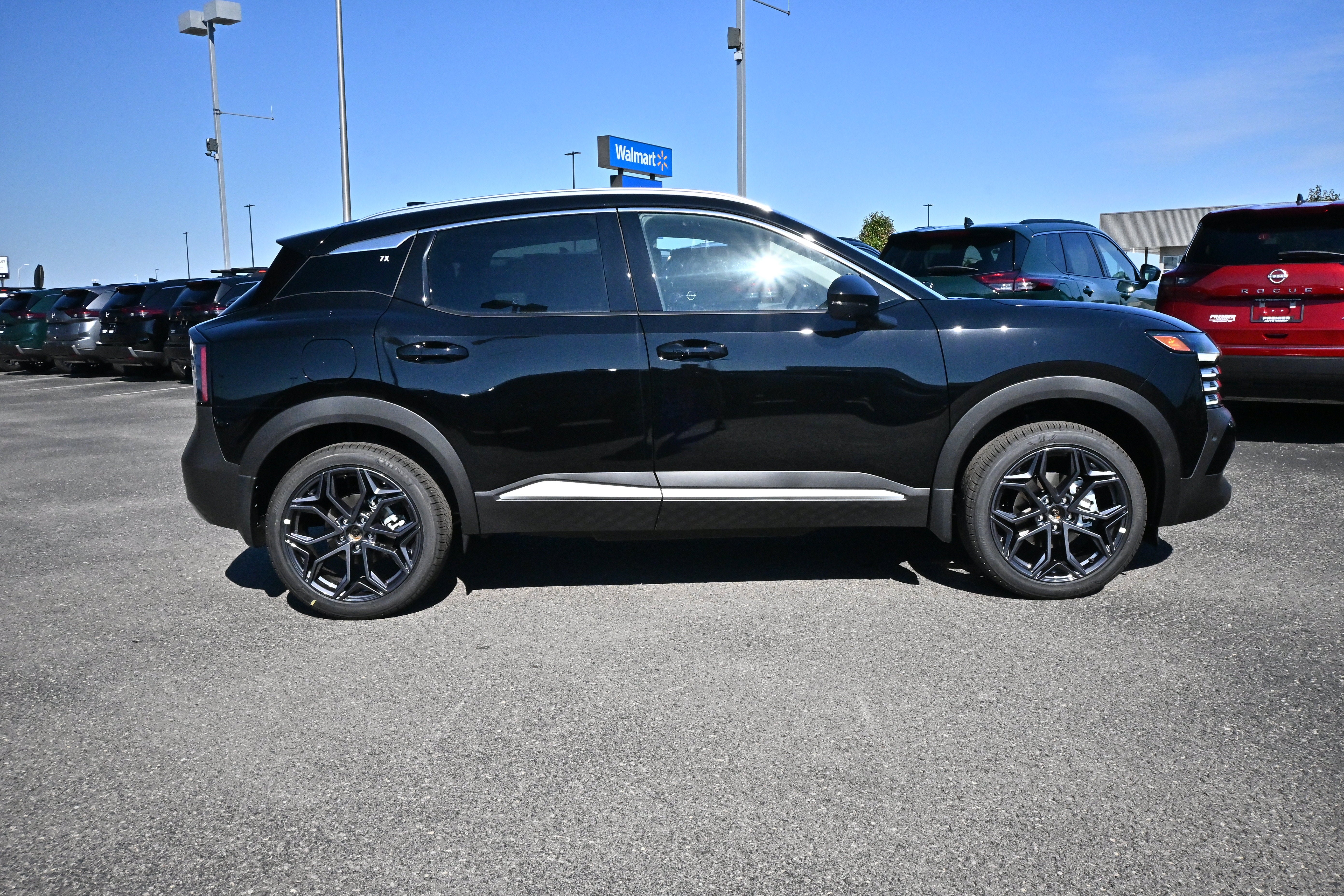 2027 Nissan Kicks SR