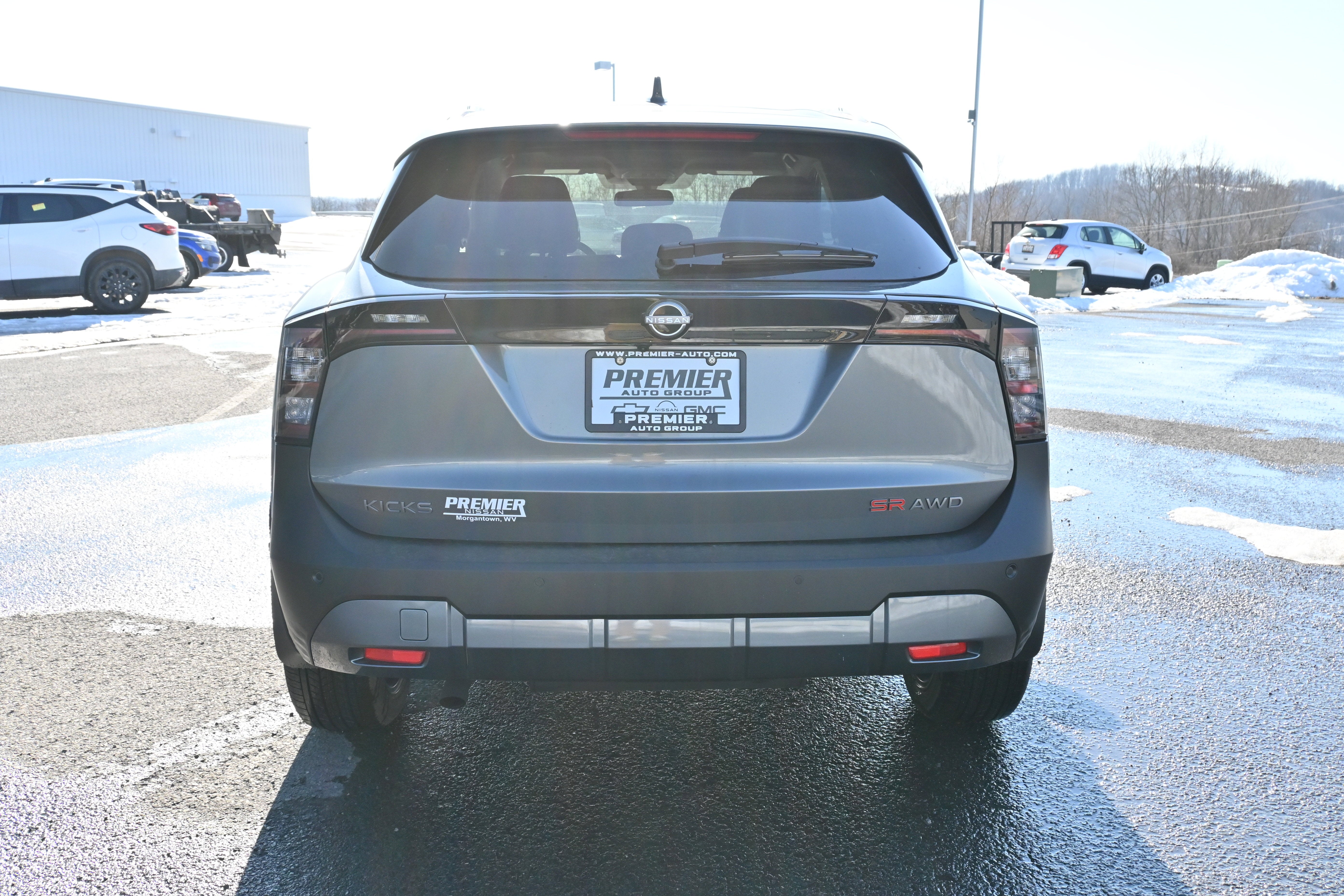 2026 Nissan Kicks SR