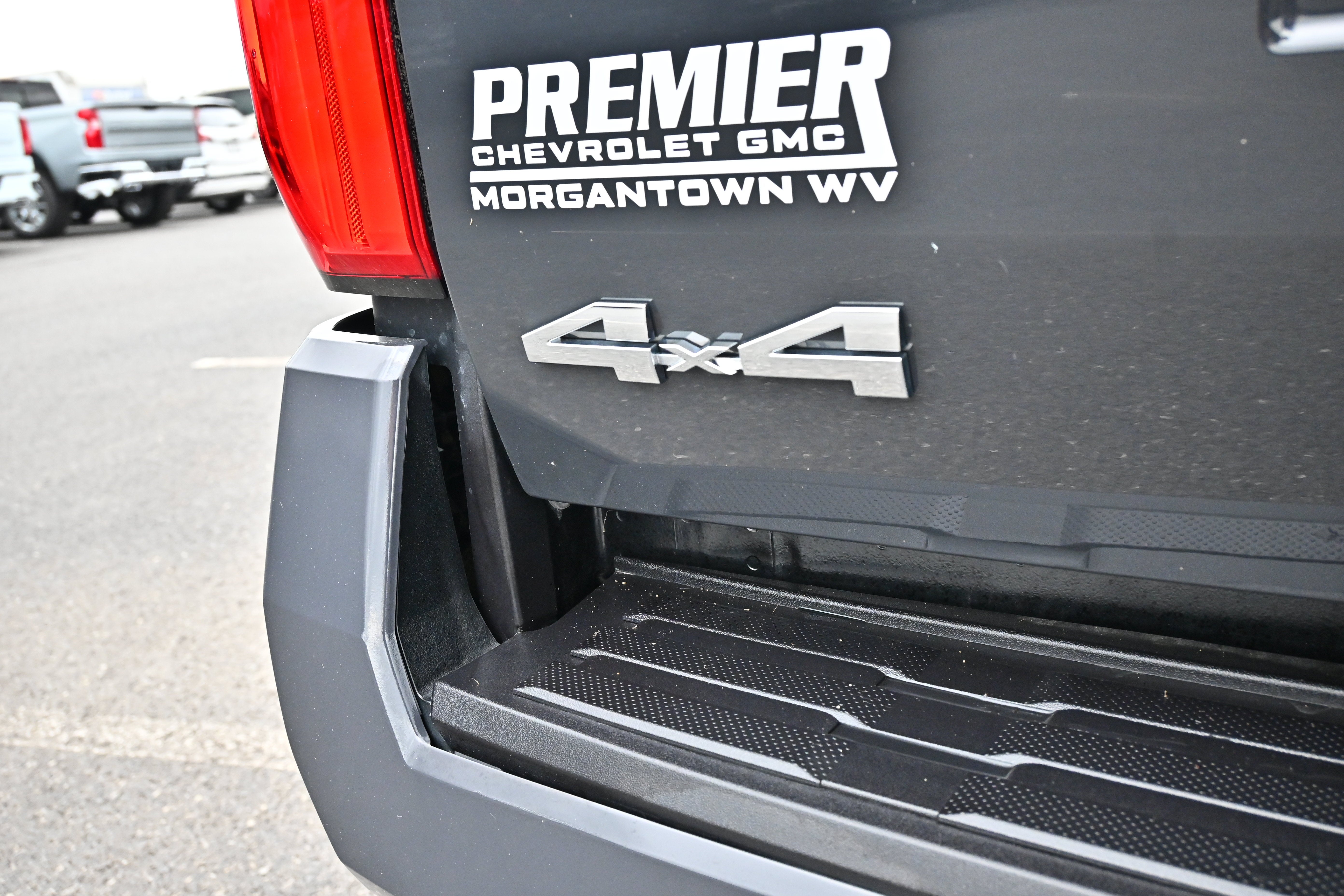 2025 Toyota Tacoma 4WD SR5