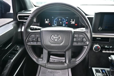 2025 Toyota Tacoma 4WD SR5