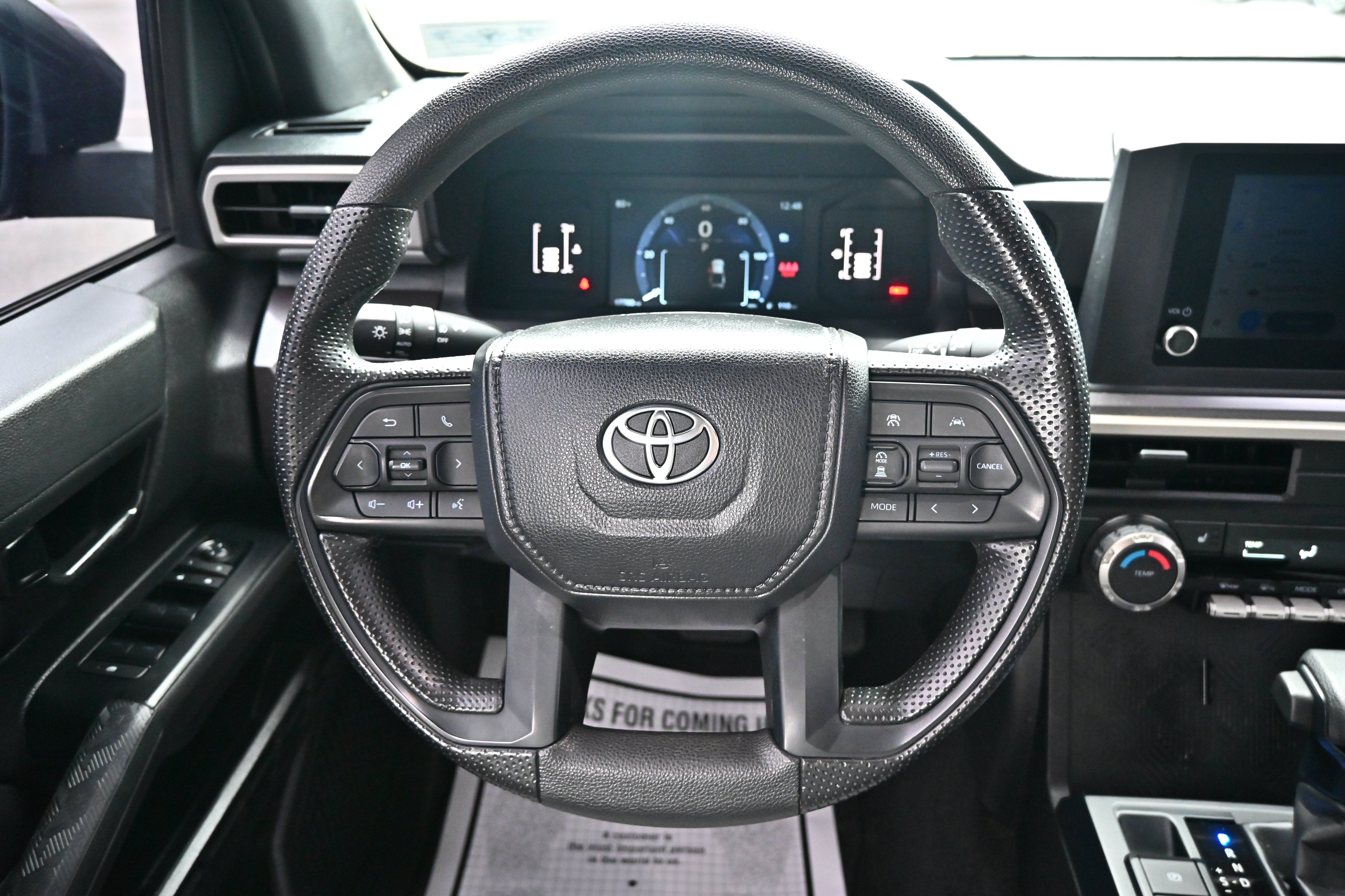 2025 Toyota Tacoma 4WD SR5