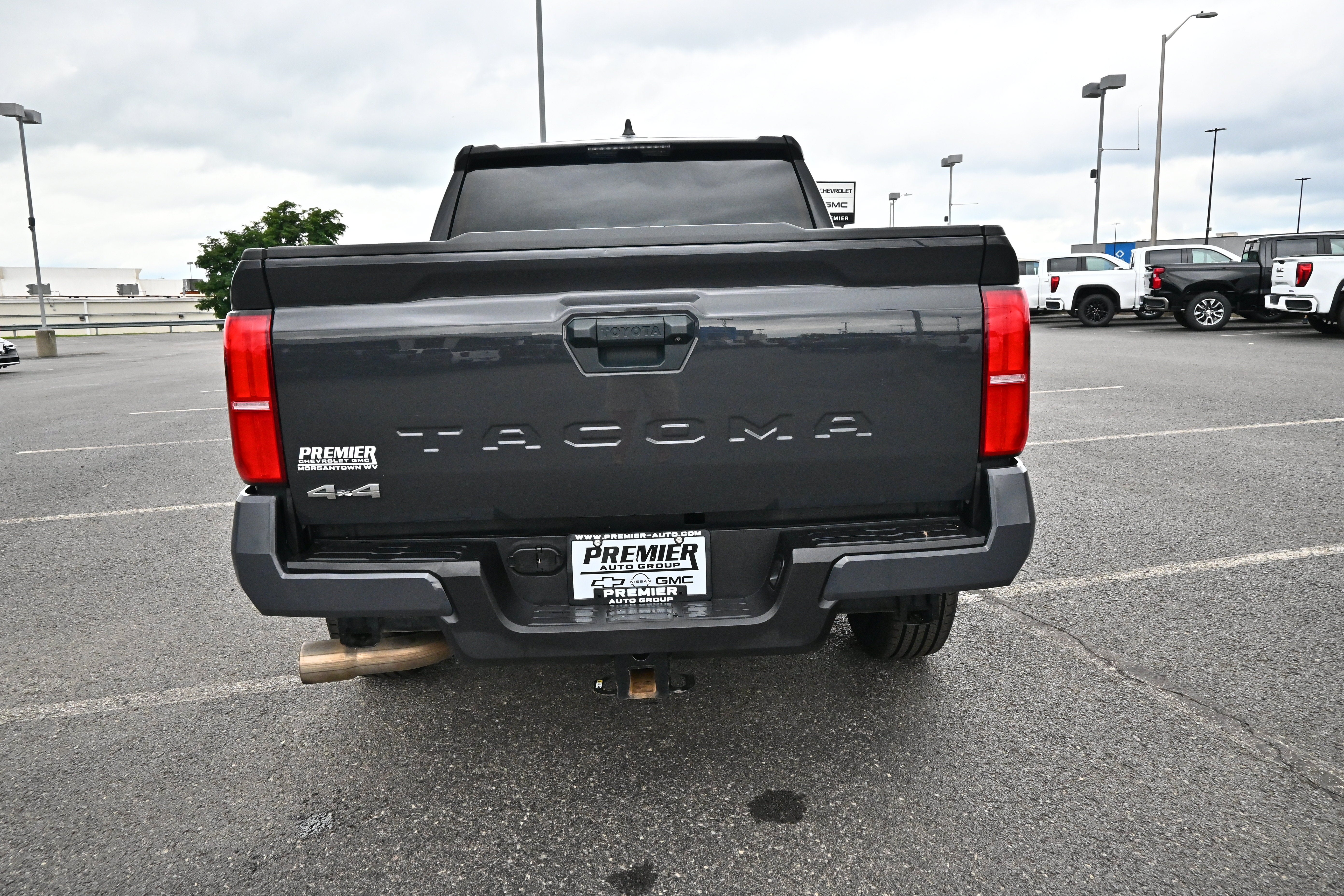2025 Toyota Tacoma 4WD SR5