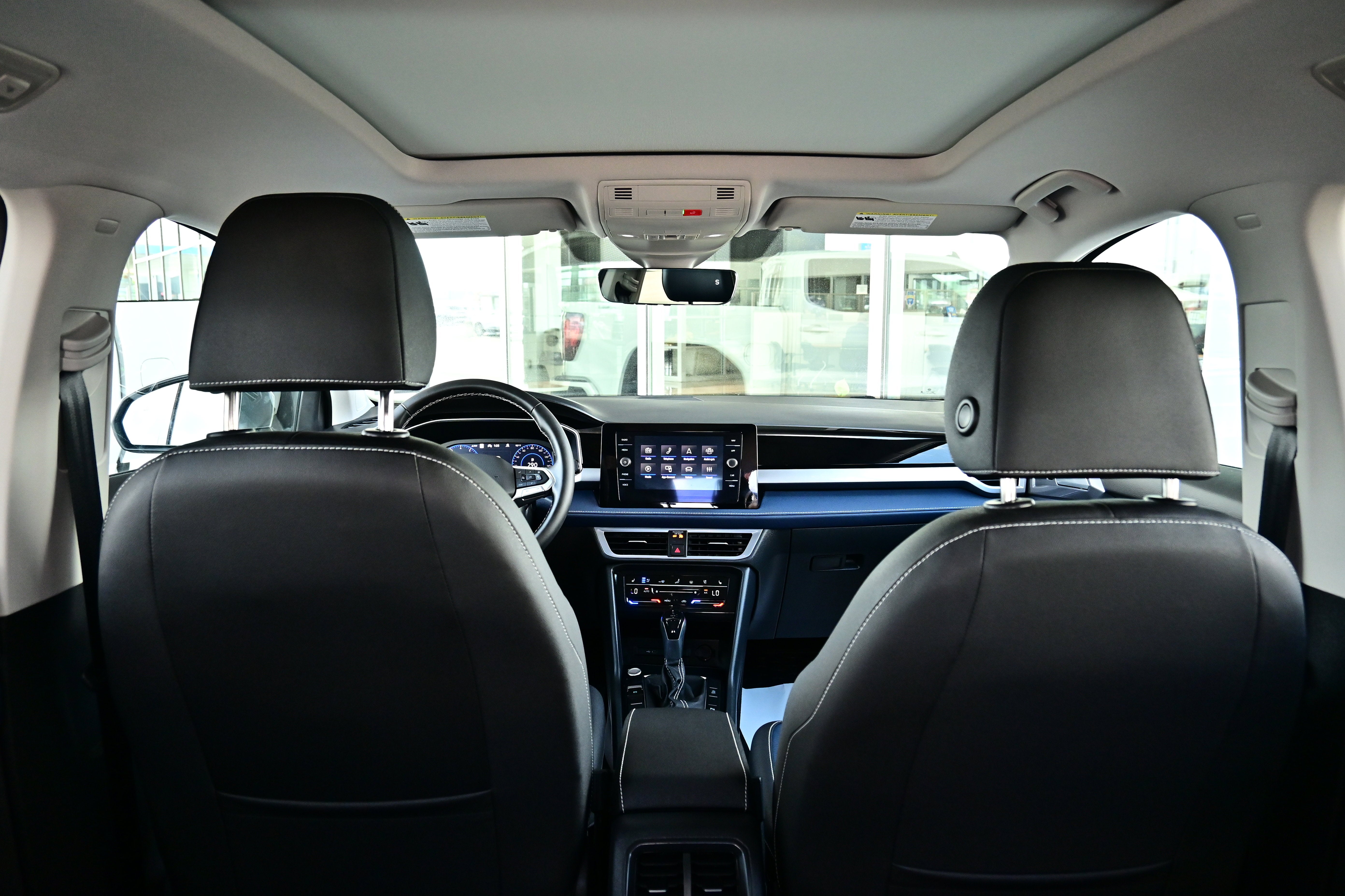 2025 Volkswagen Taos SEL