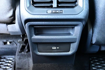 2025 Volkswagen Taos SEL