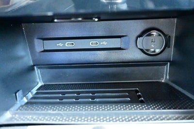 2025 Volkswagen Taos SEL