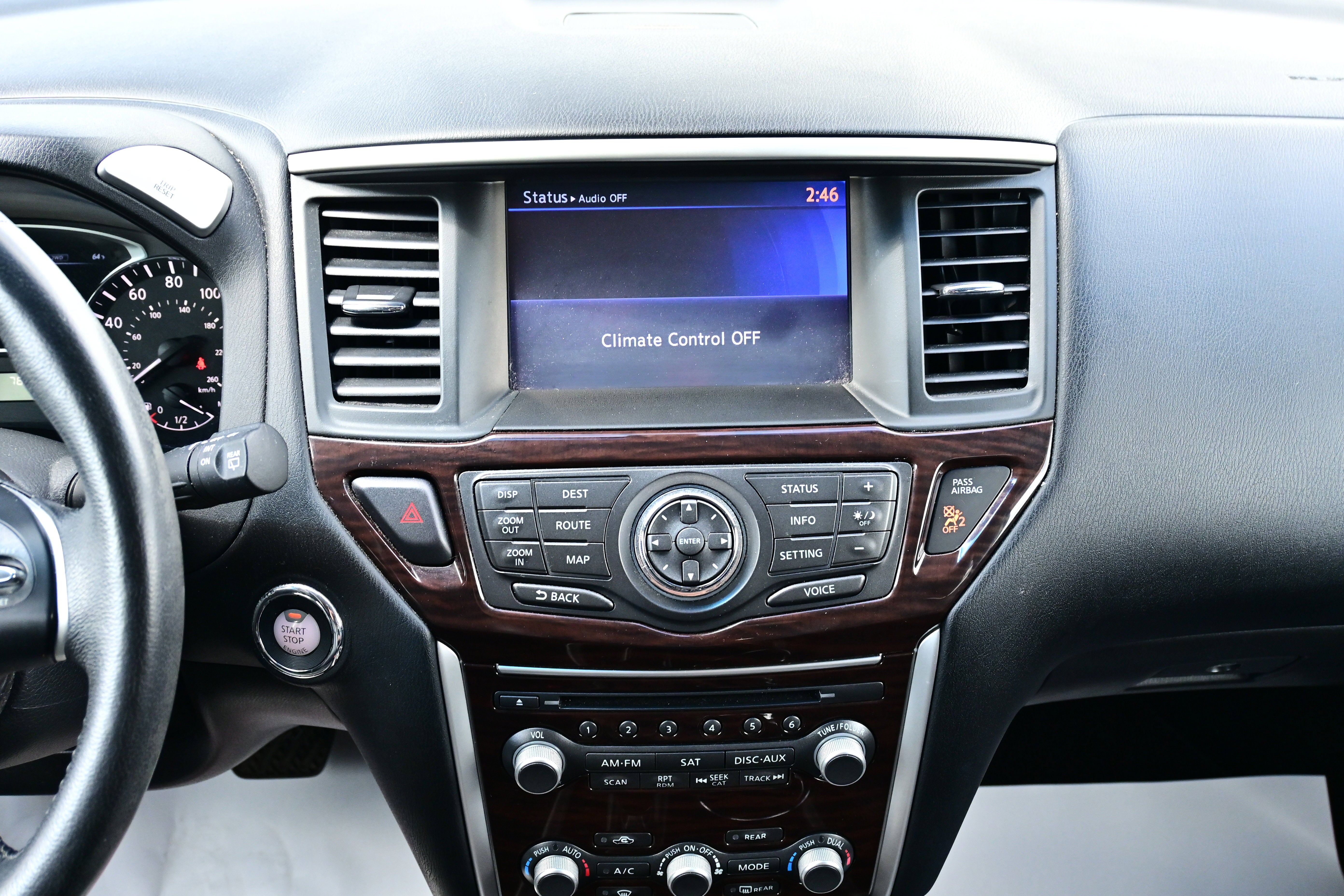 2014 Nissan Pathfinder SL