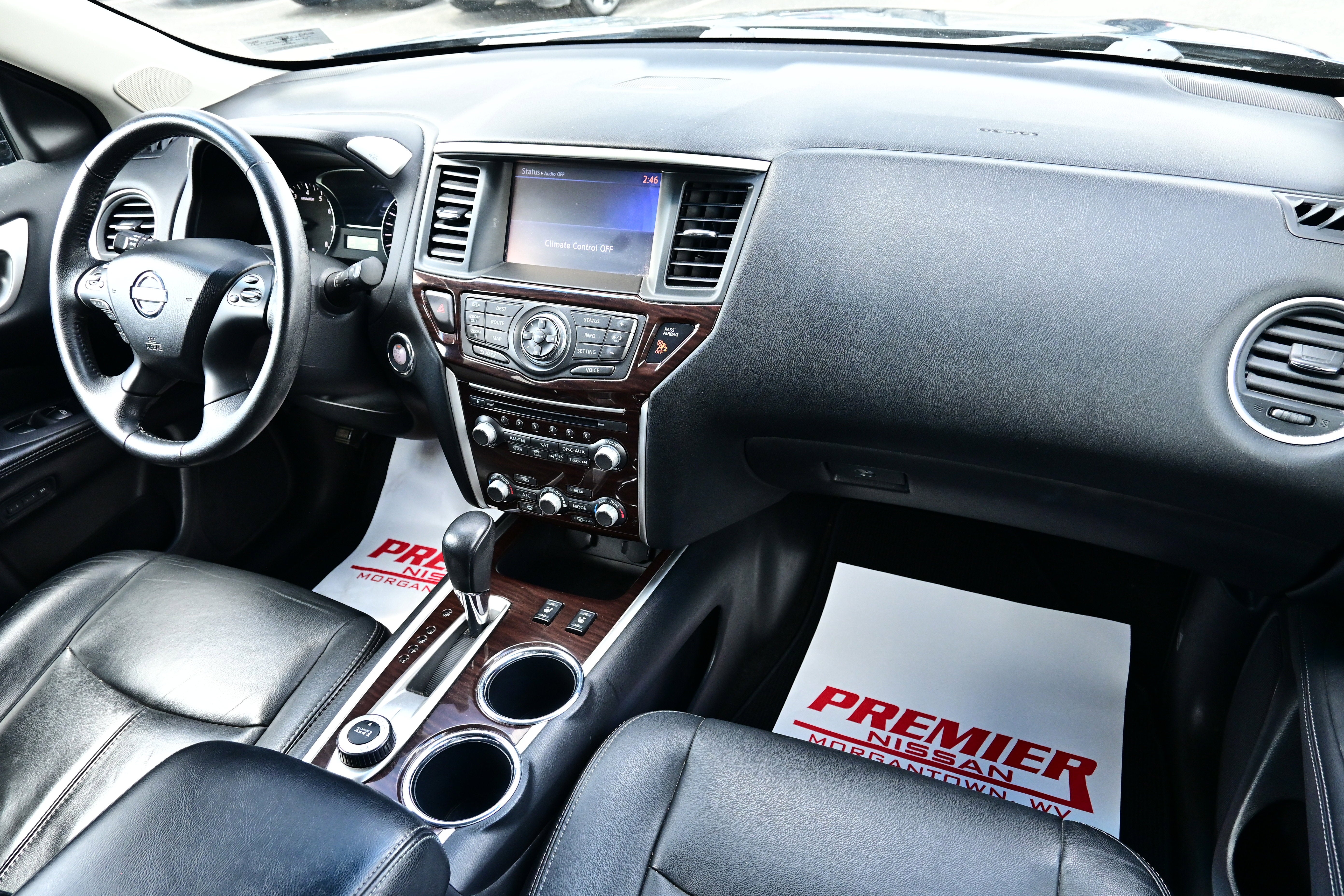 2014 Nissan Pathfinder SL